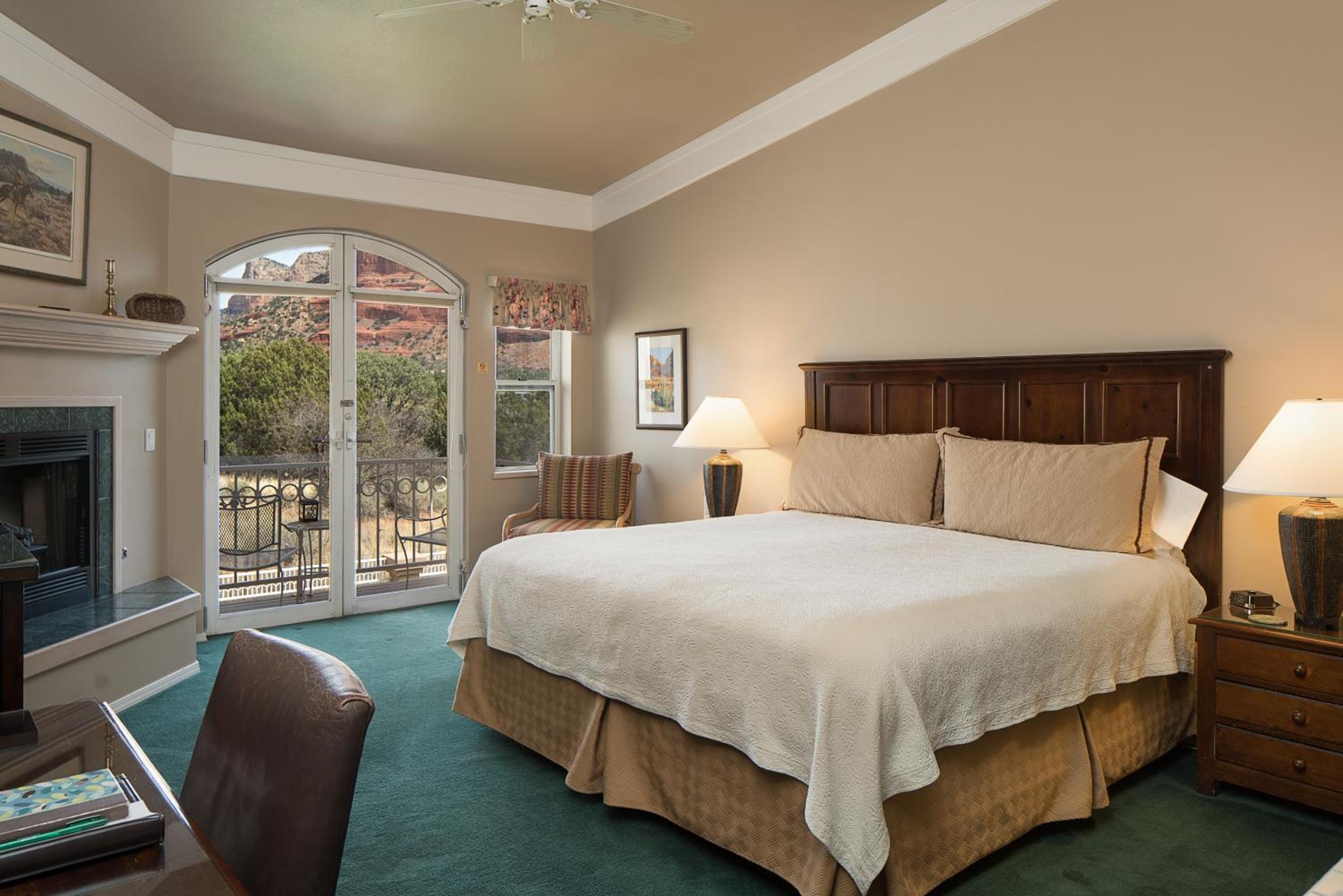 King Room - Spanish Bayonet photo 1