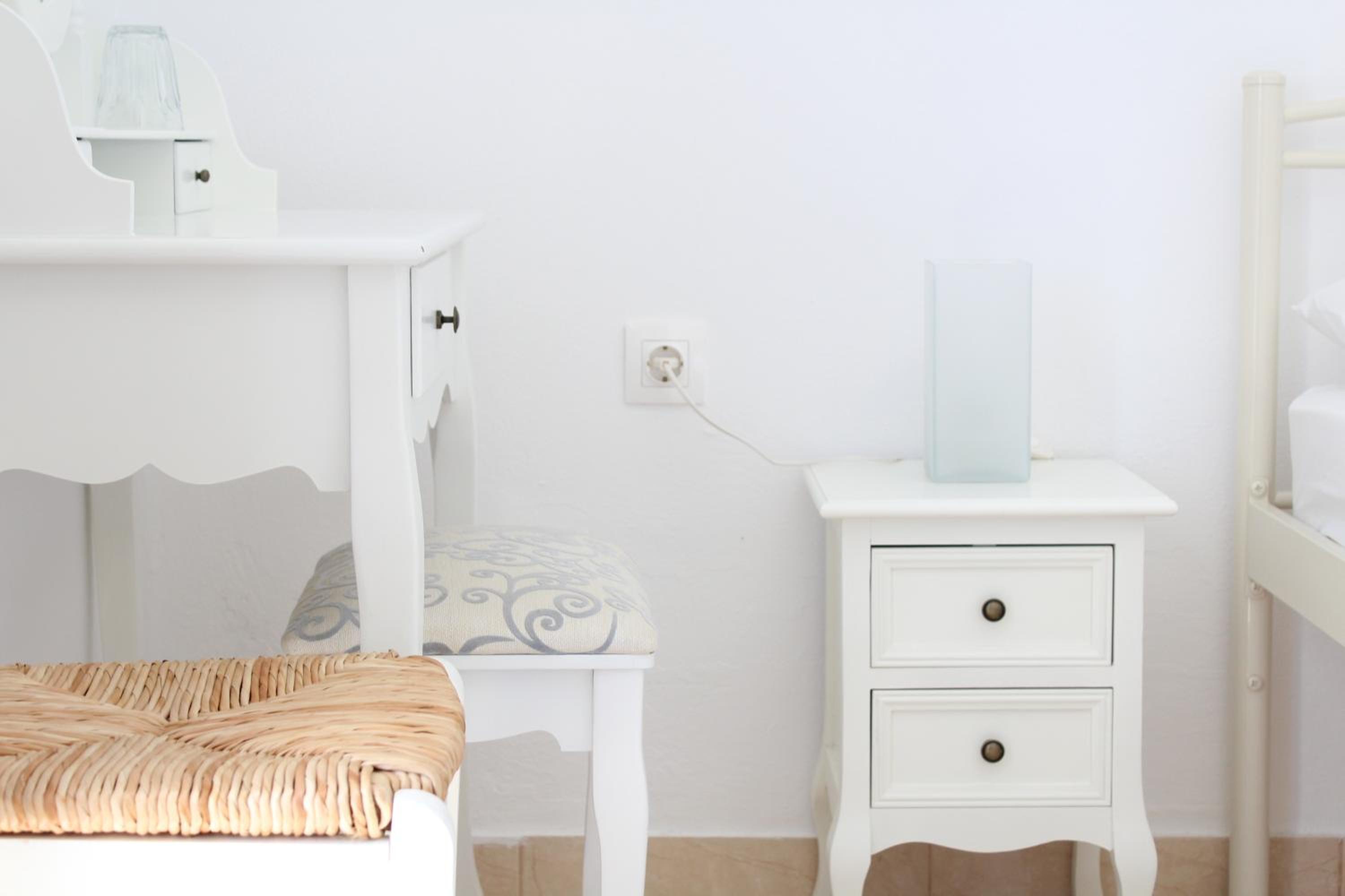 Double Room - Photo 6