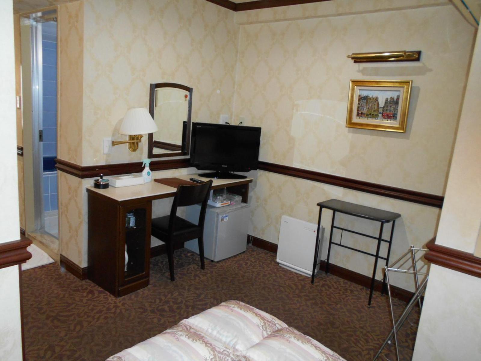 Standard Double Room - Smoking - Photo 3