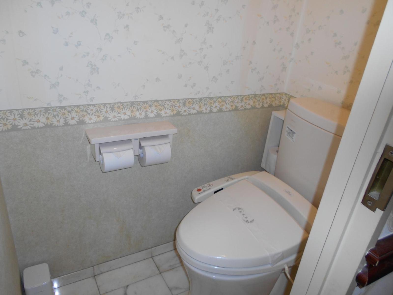 Standard Double Room - Smoking - Photo 5