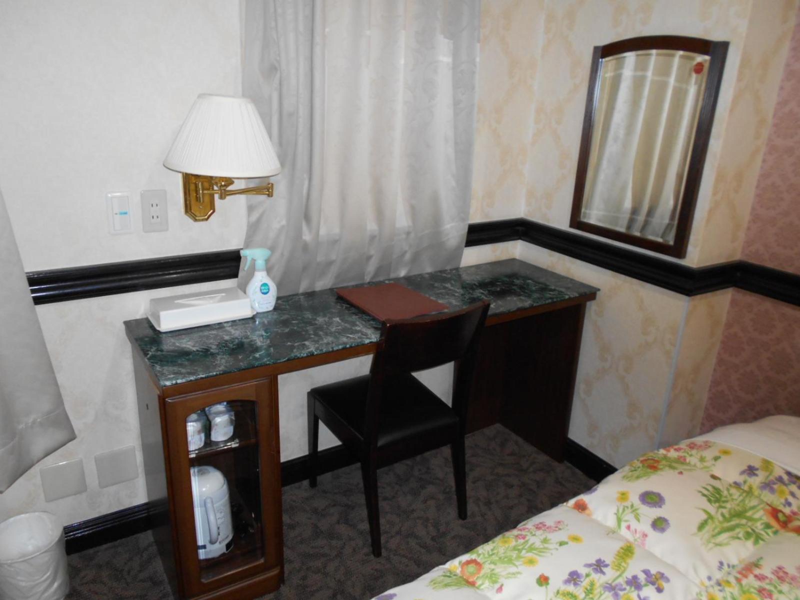 Deluxe Twin Room - Smoking - Photo 2