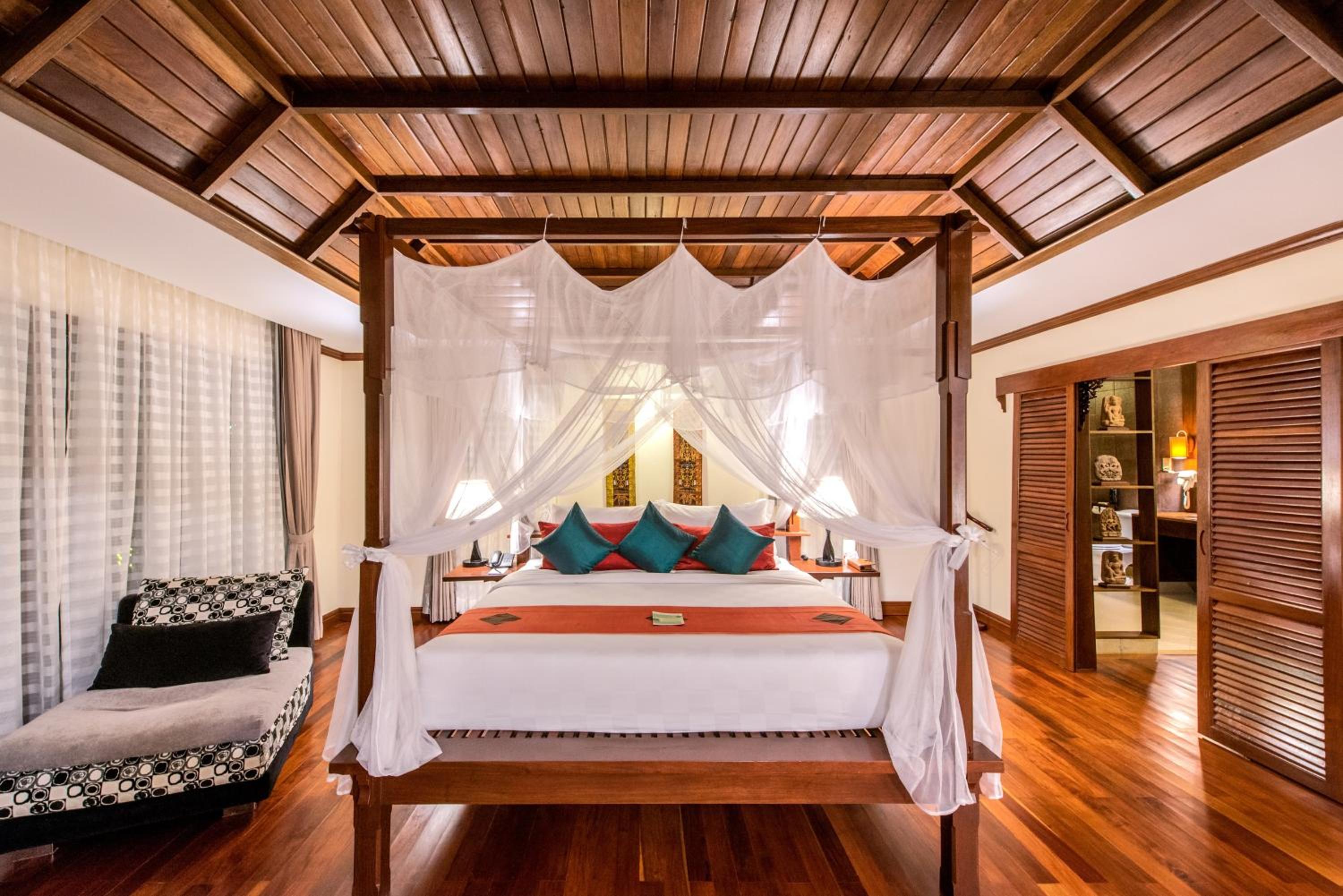 One Bedroom Villa-Pool Access + 60mn 1time Khmer Massage