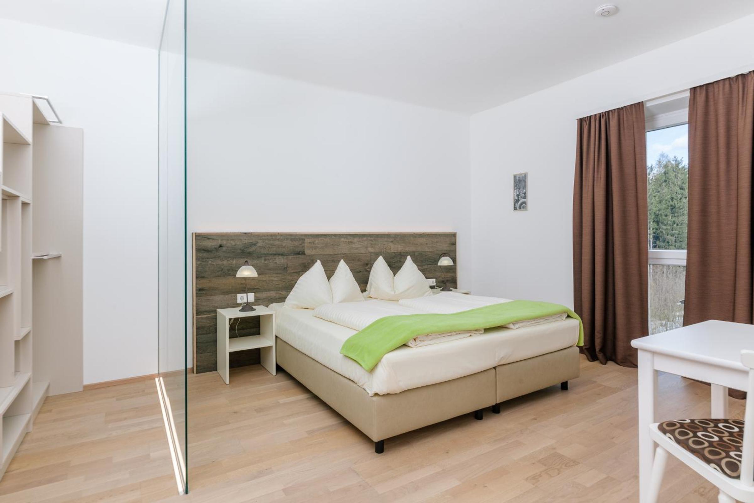 Junior Suite with Garden View - Photo 3