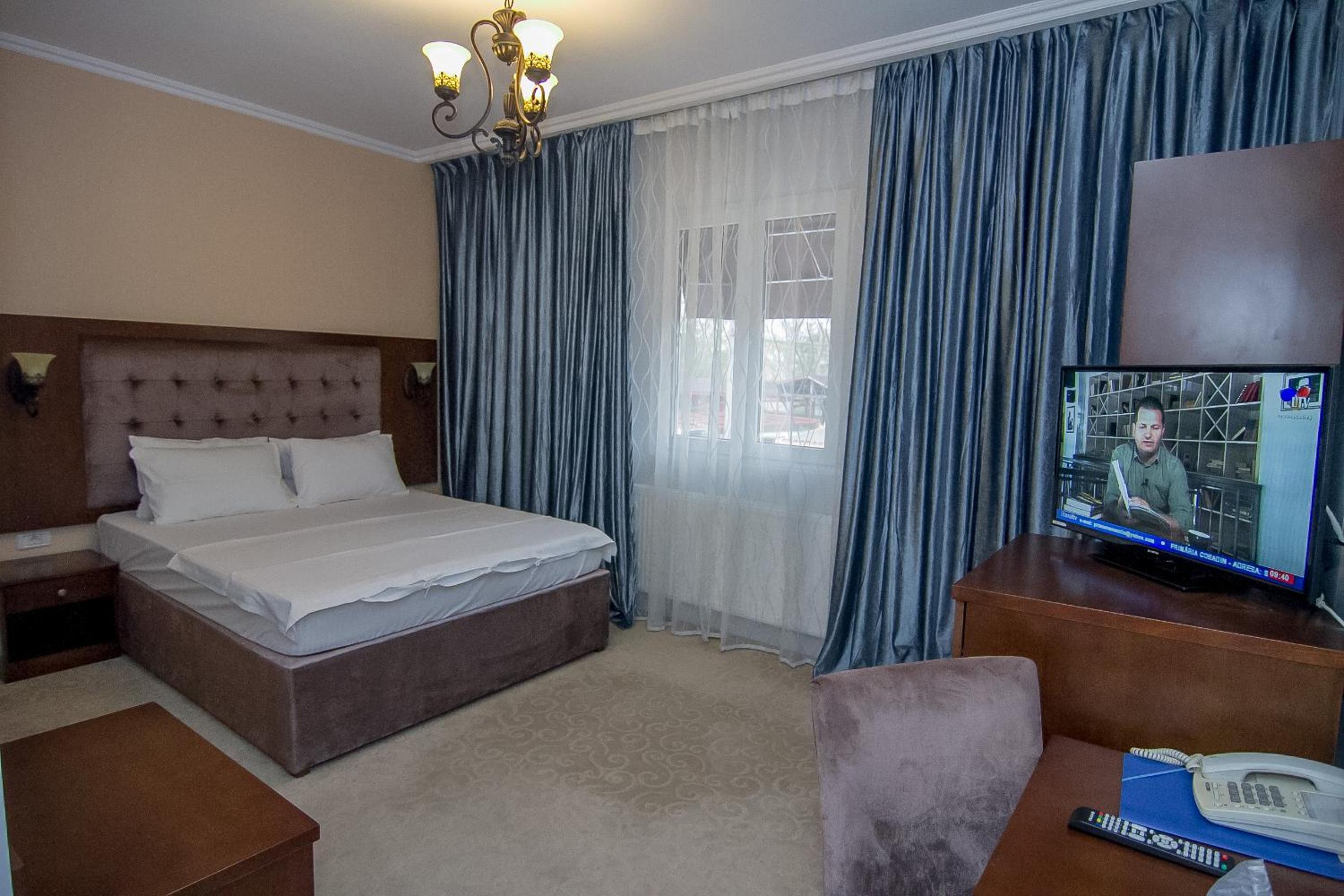 Queen Room photo 3