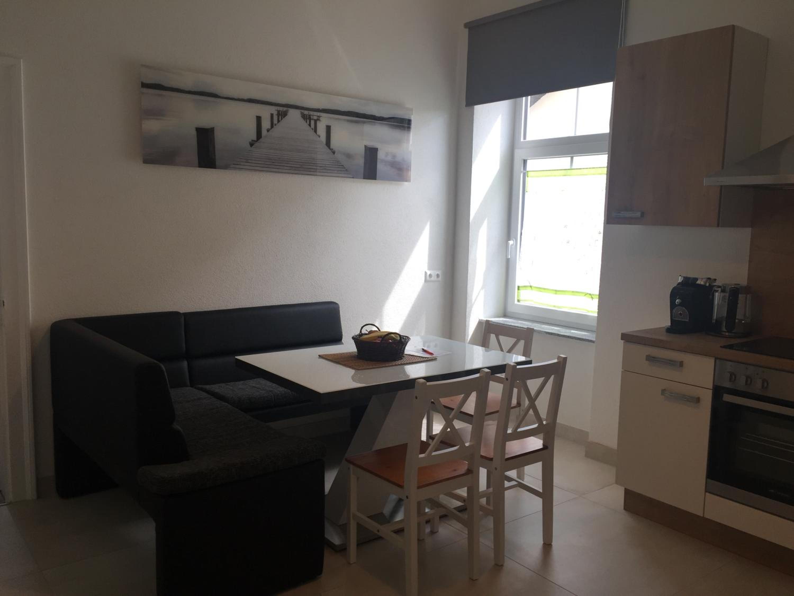 Apartment photo 2