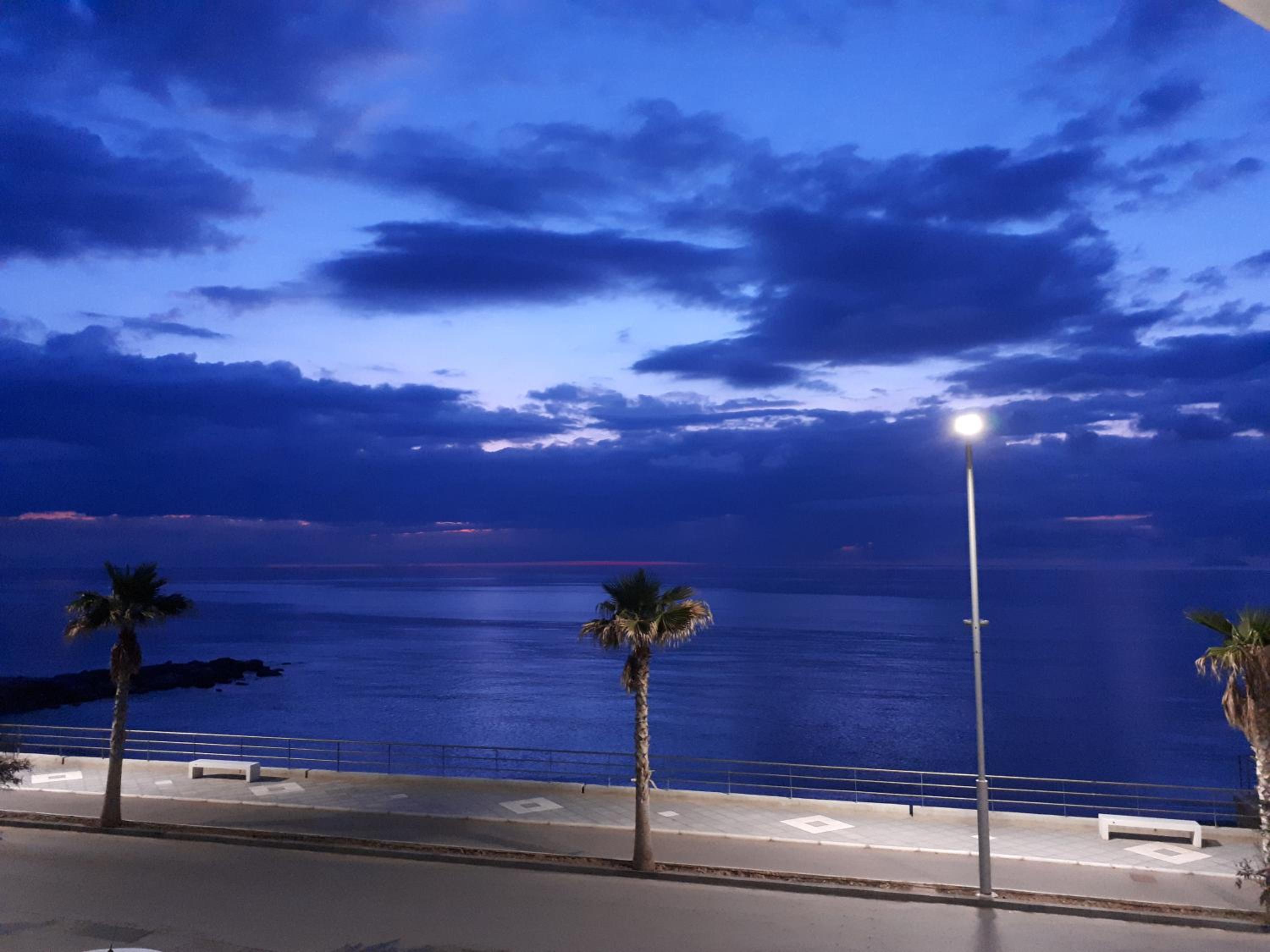Apartment With Sea View photo 2