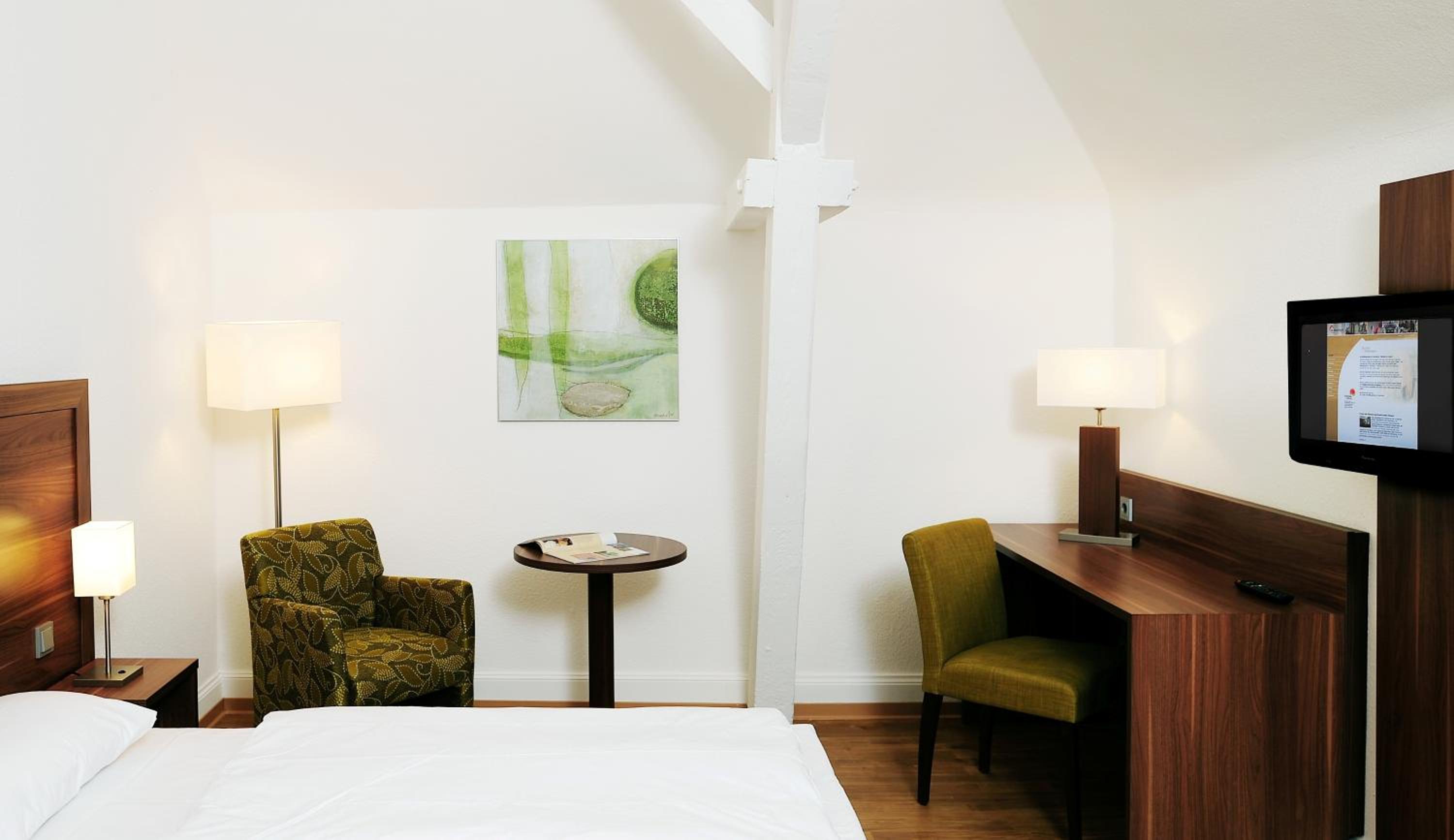 Double Room with Extra Bed photo 2