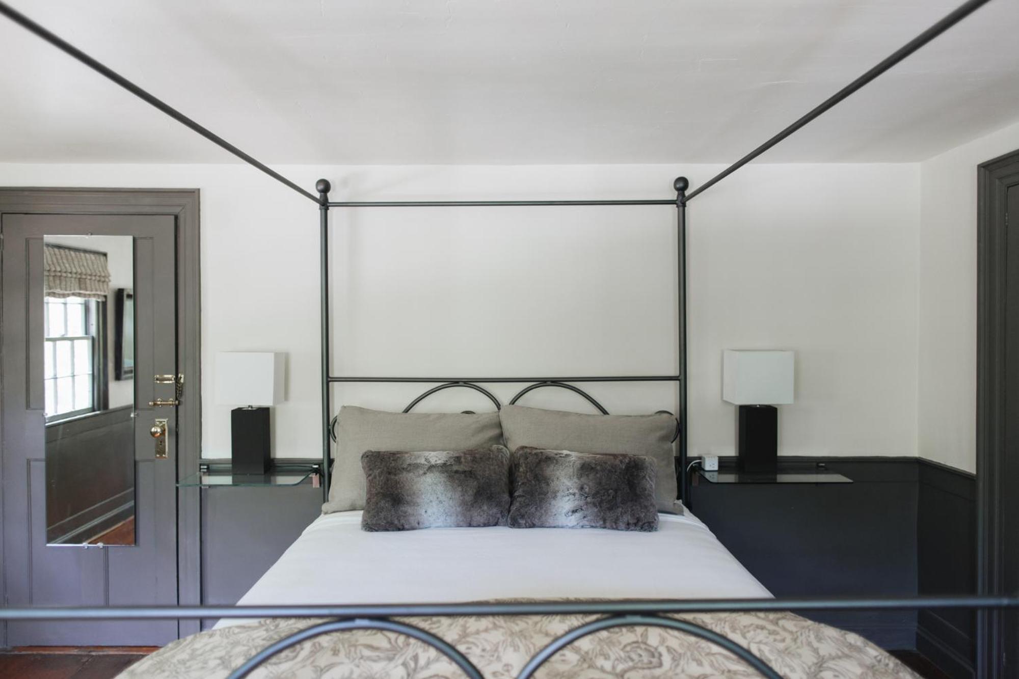 Deluxe Queen Room photo 3