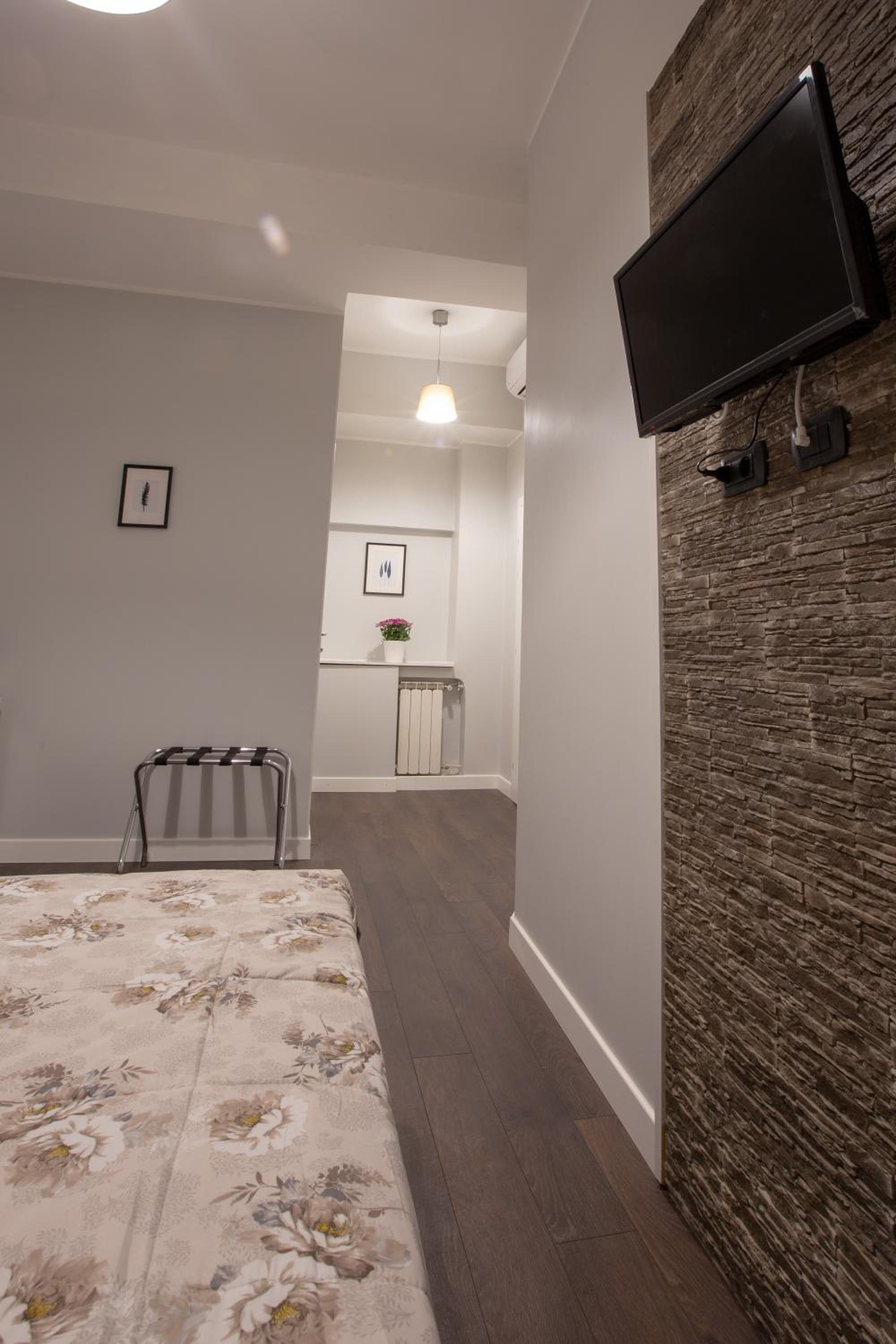 Standard Double Room photo 2
