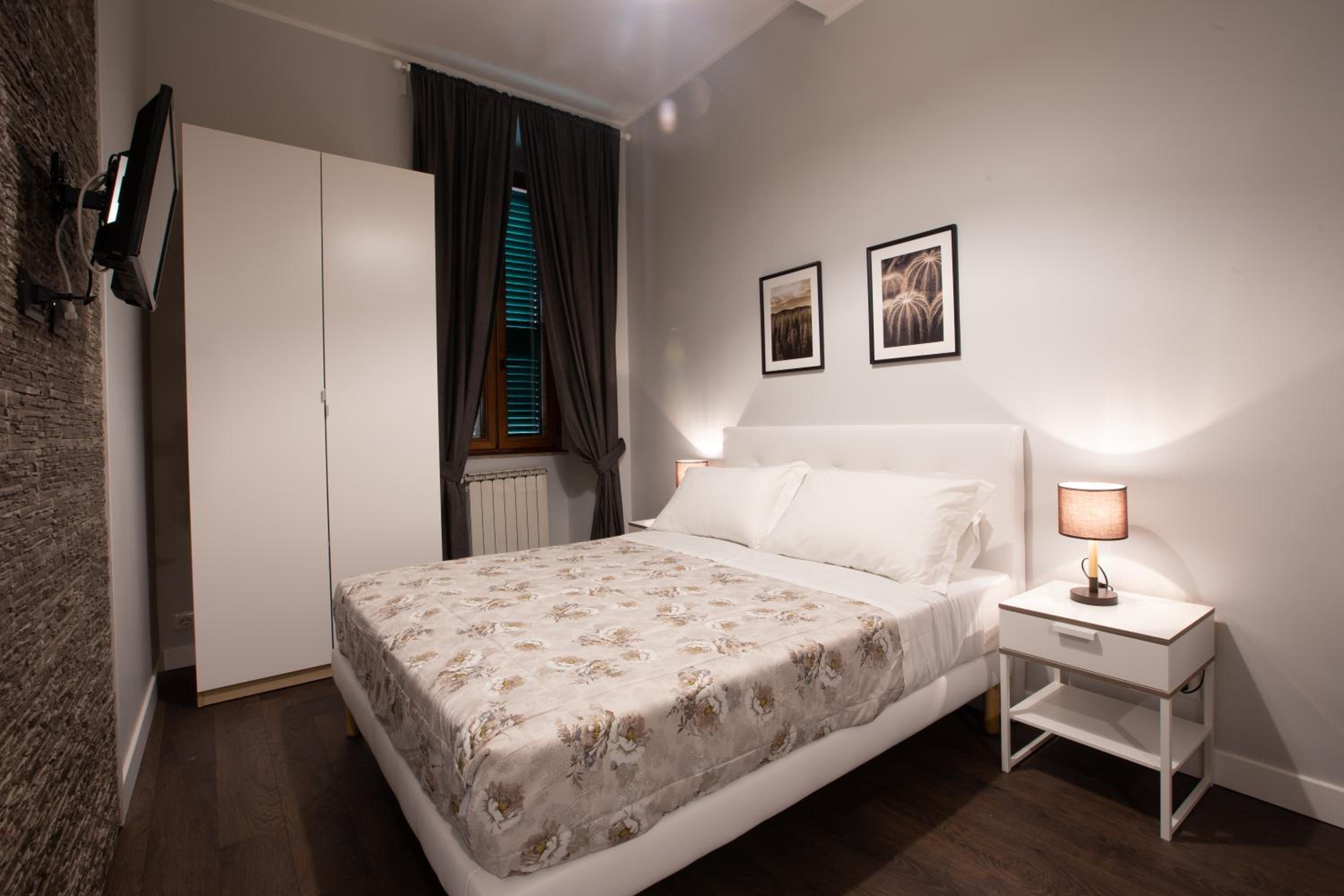 Standard Double Room photo 3