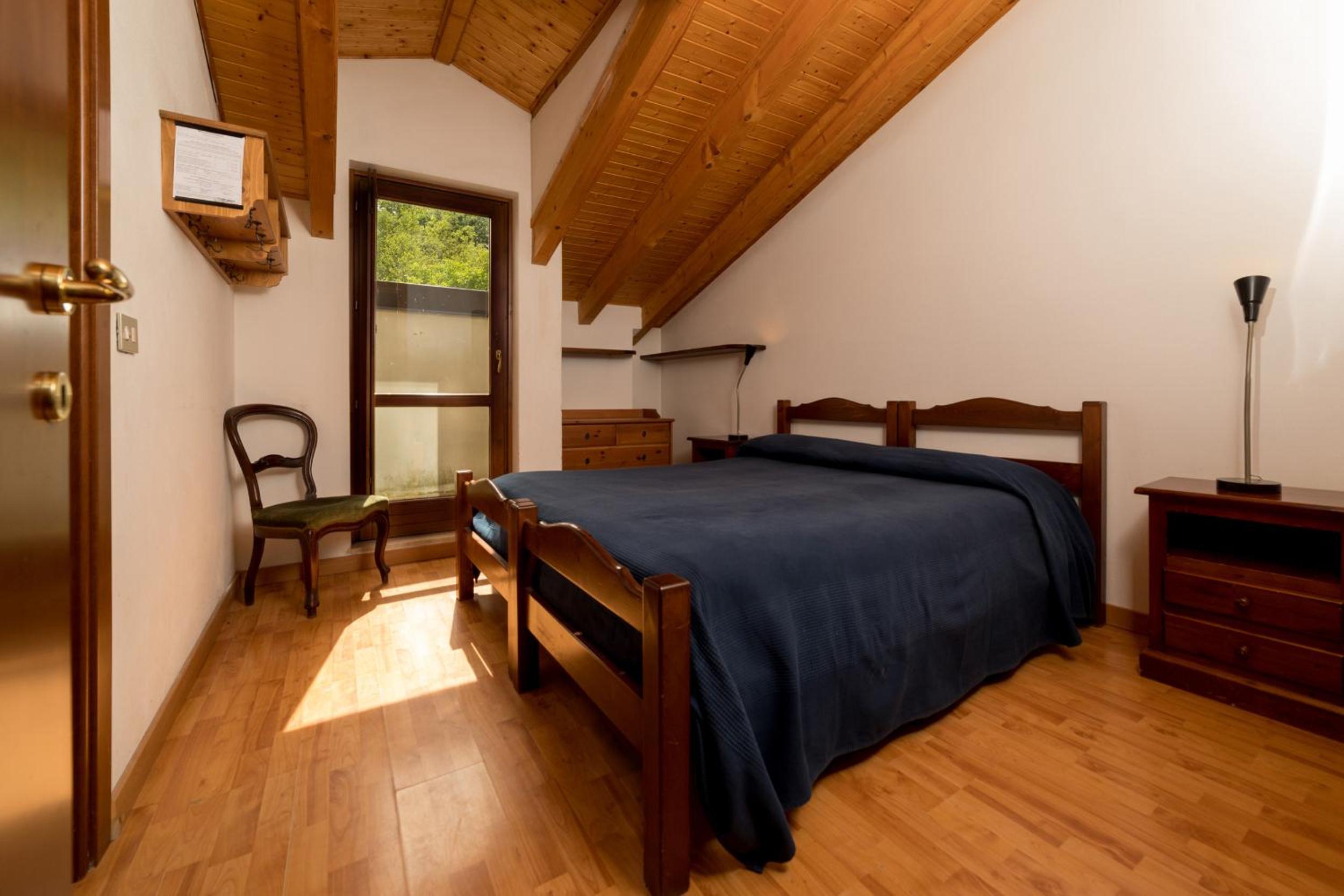 Standard Single Room with Shower