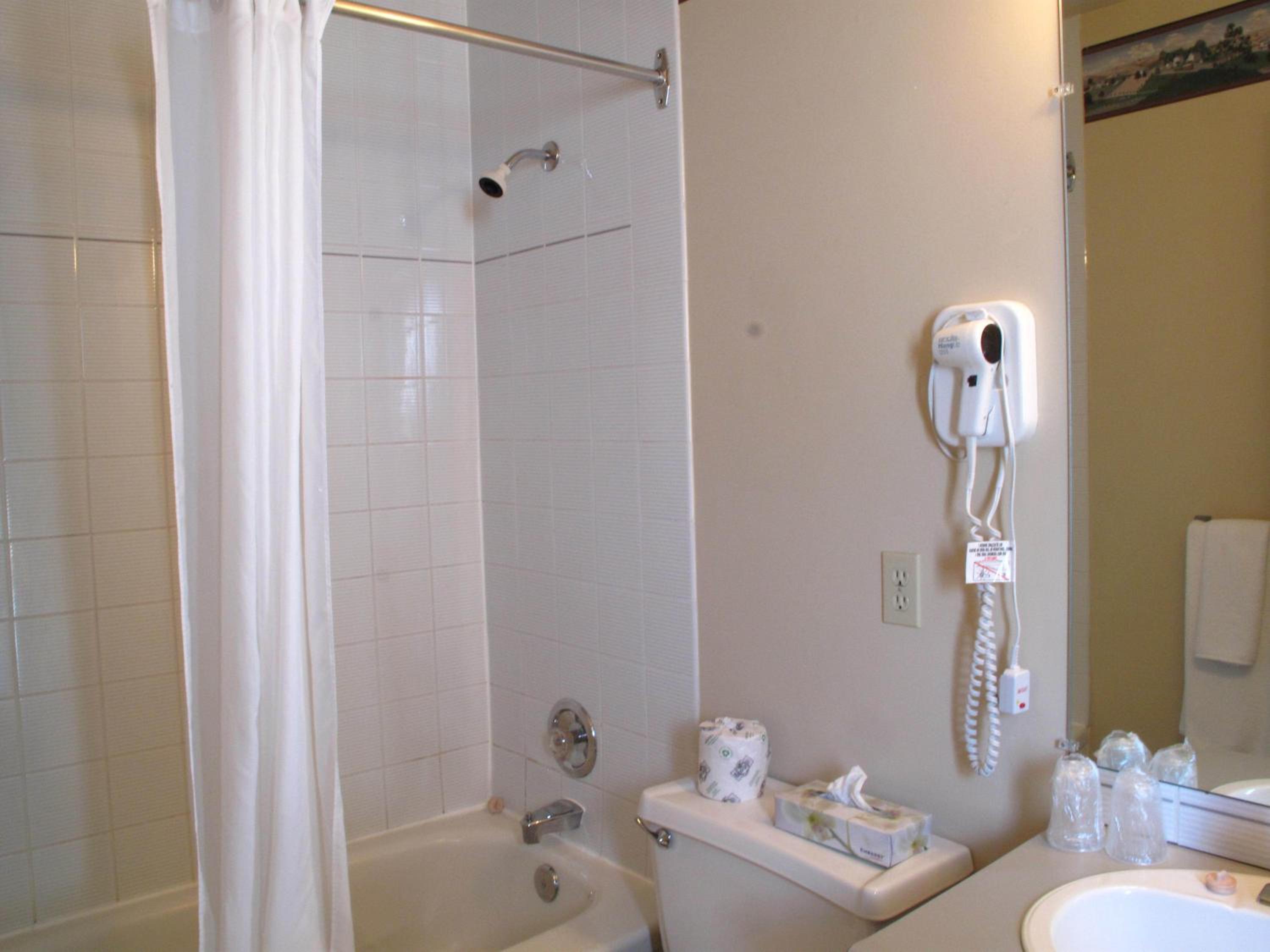 Queen Room with Ocean View - Ground Floor photo 2
