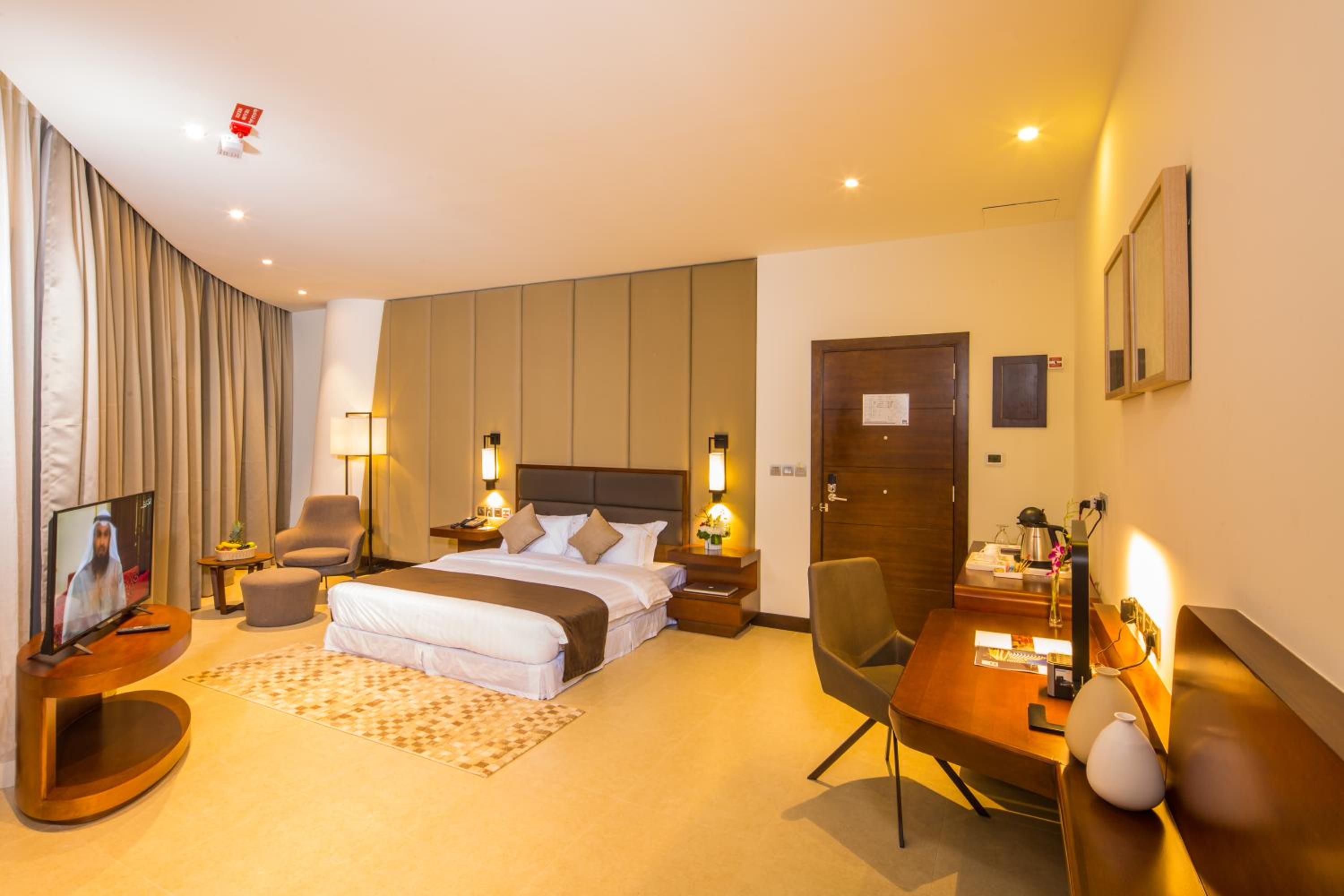 King Room - Disability Access photo 2