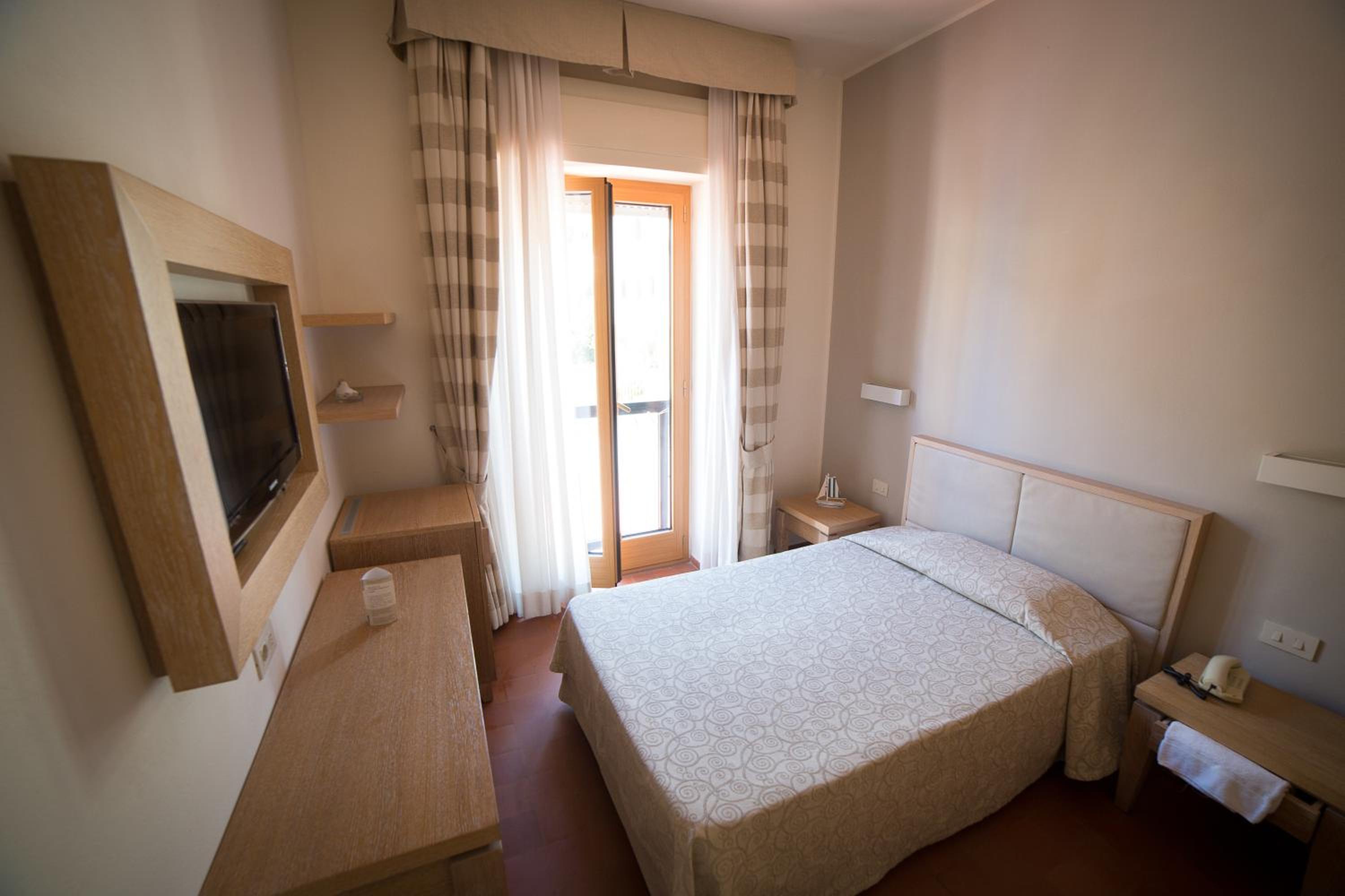 Single Room without Sea View photo 1