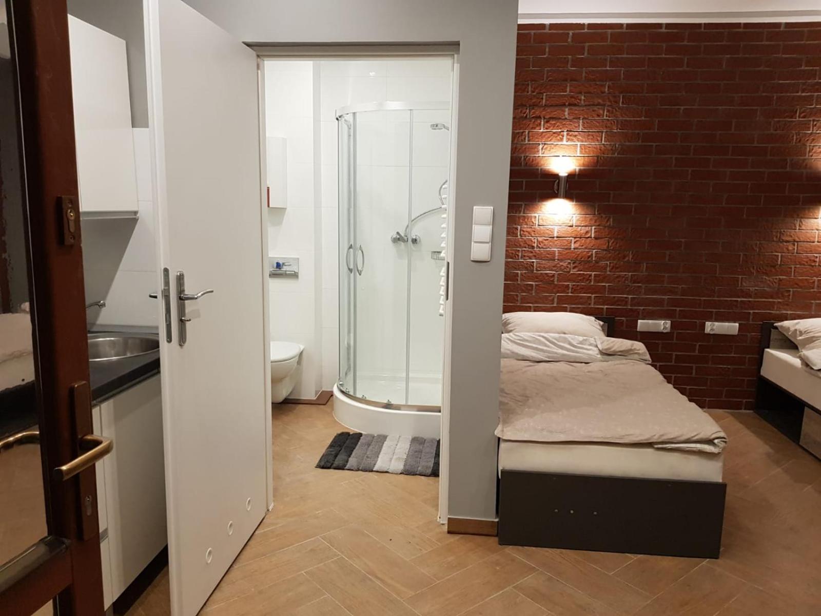 Apartment photo 2