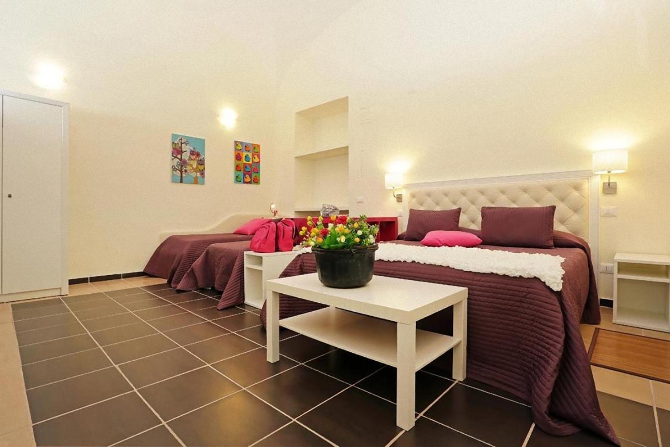 Family Room with Terrace photo 1