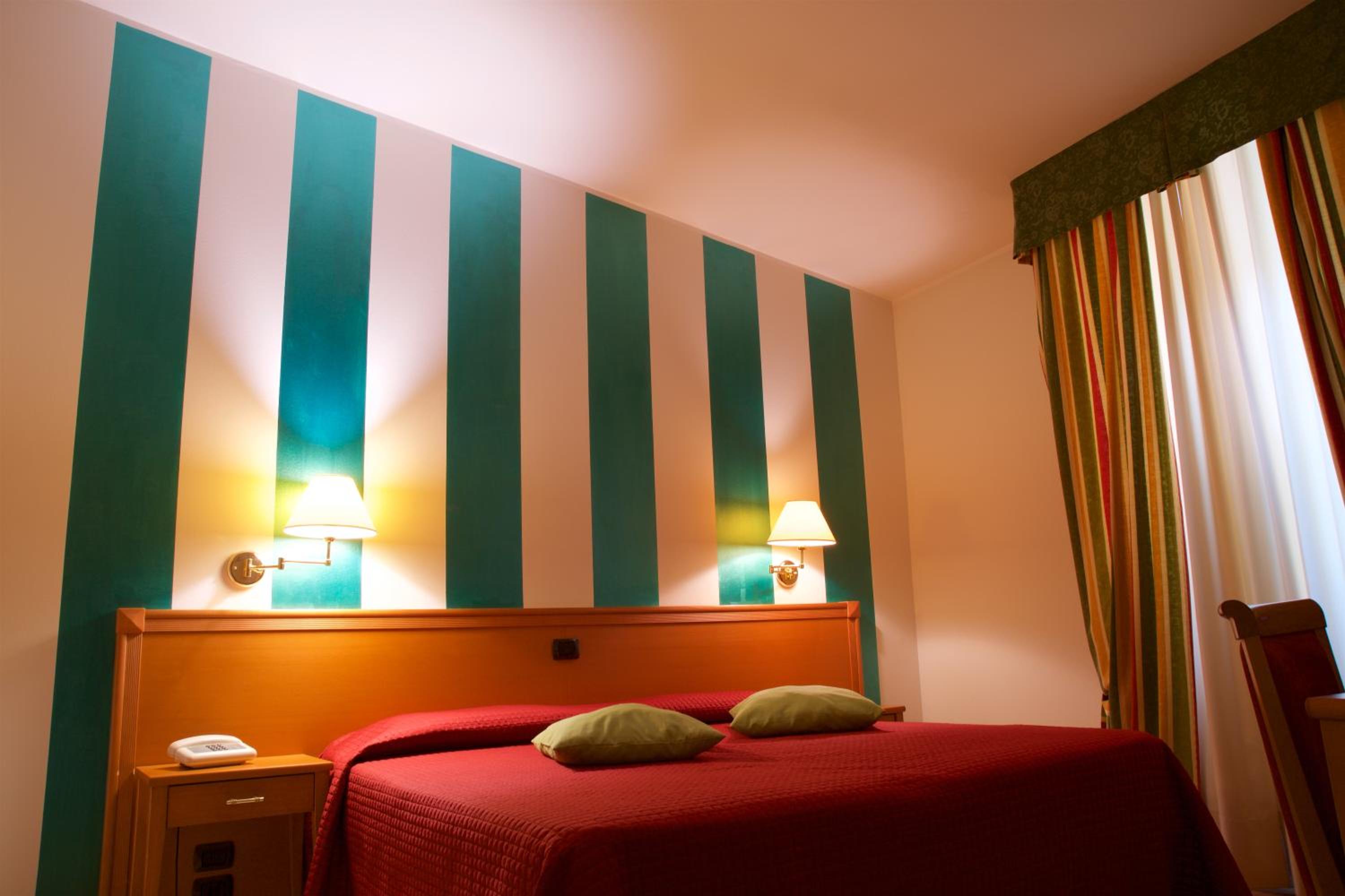 Superior Double or Twin Room - Photo 56