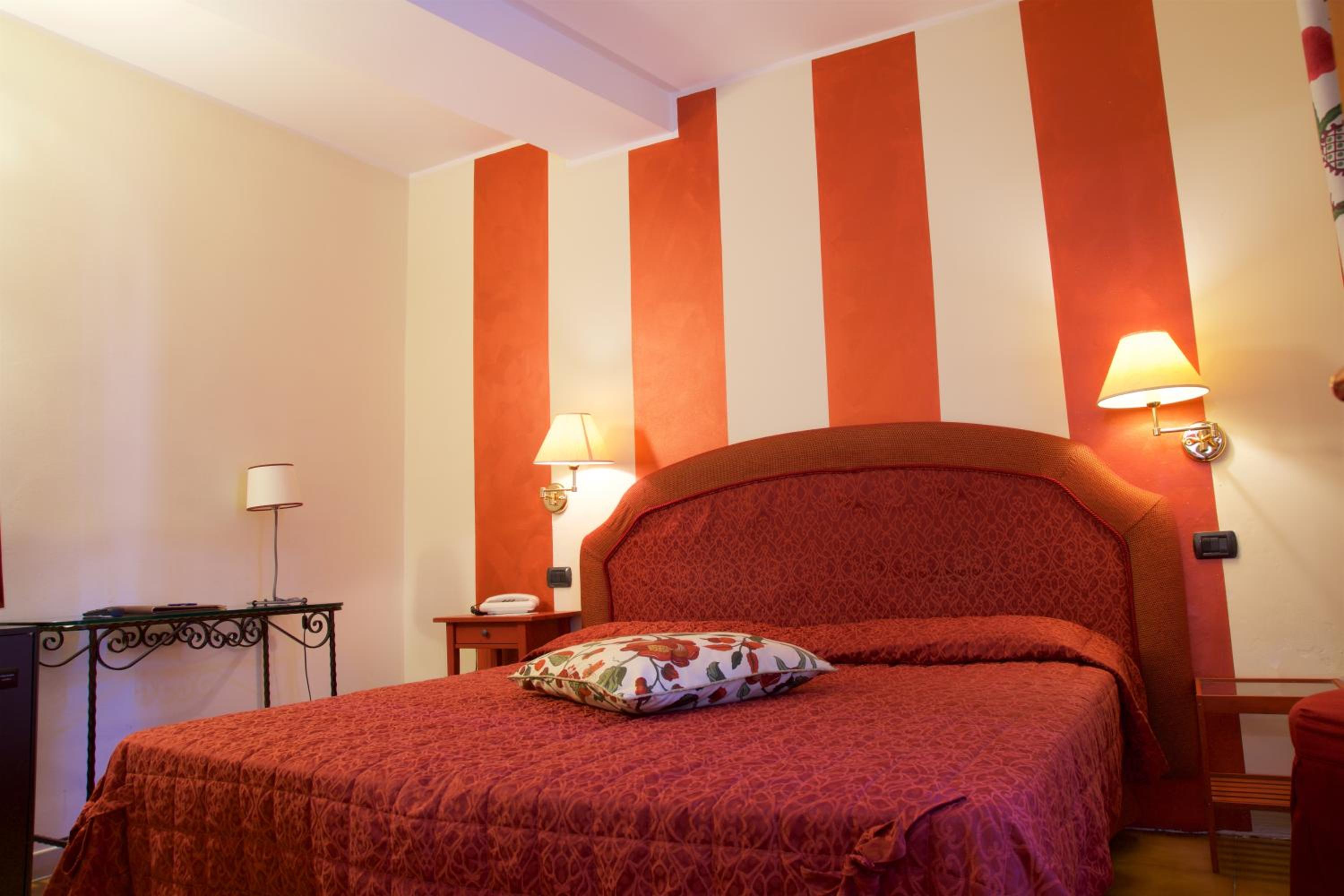 Superior Double or Twin Room - Photo 66