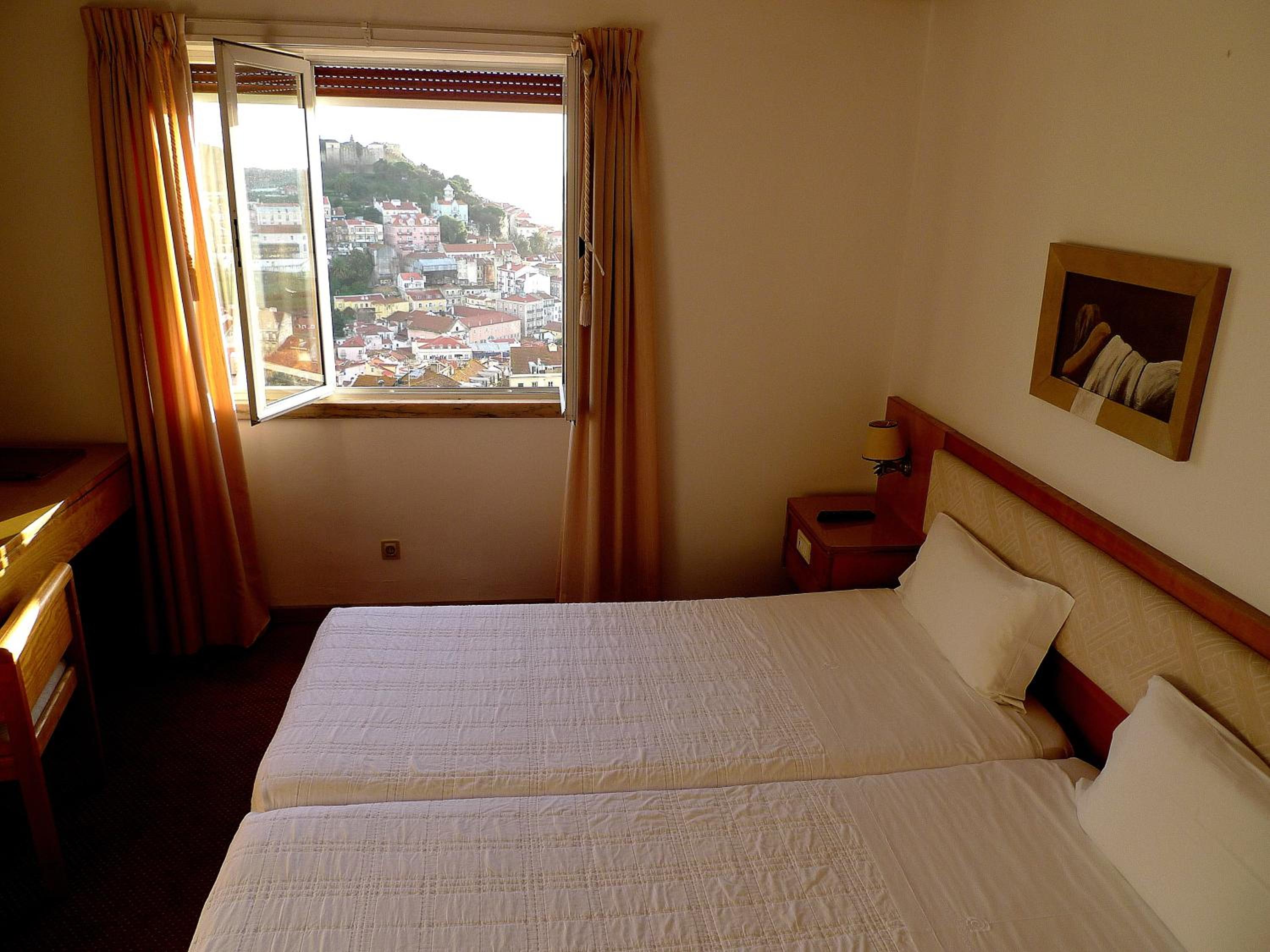 Double Room - Photo 5