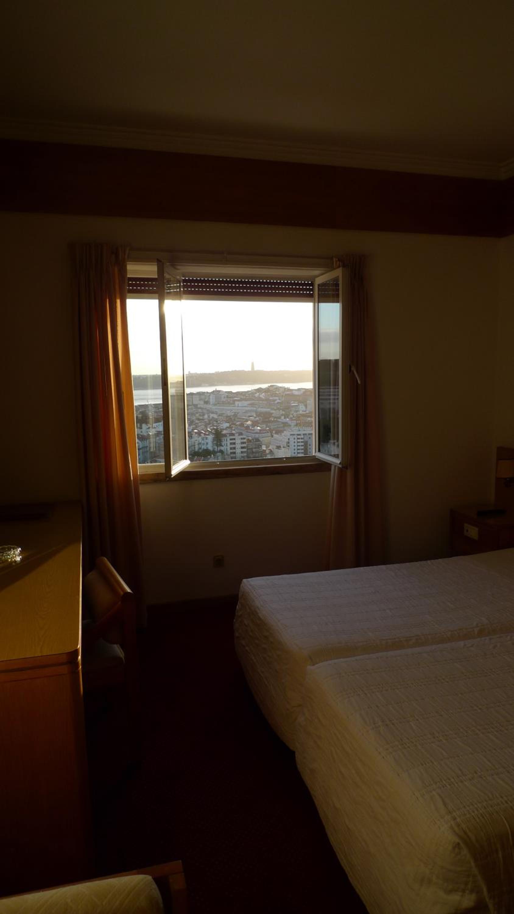 Double Room - Photo 7