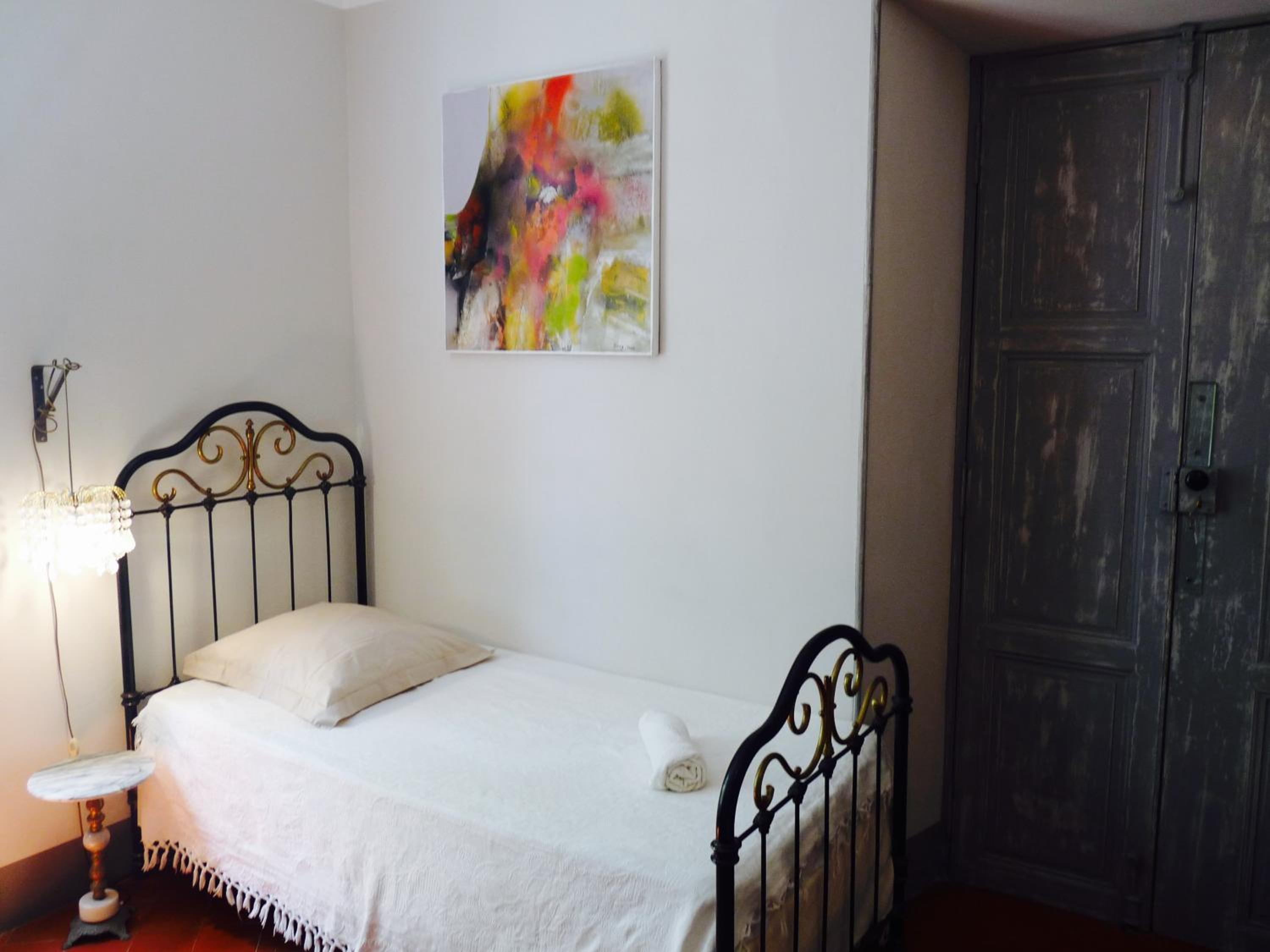 Two-Bedroom Suite - Photo 4