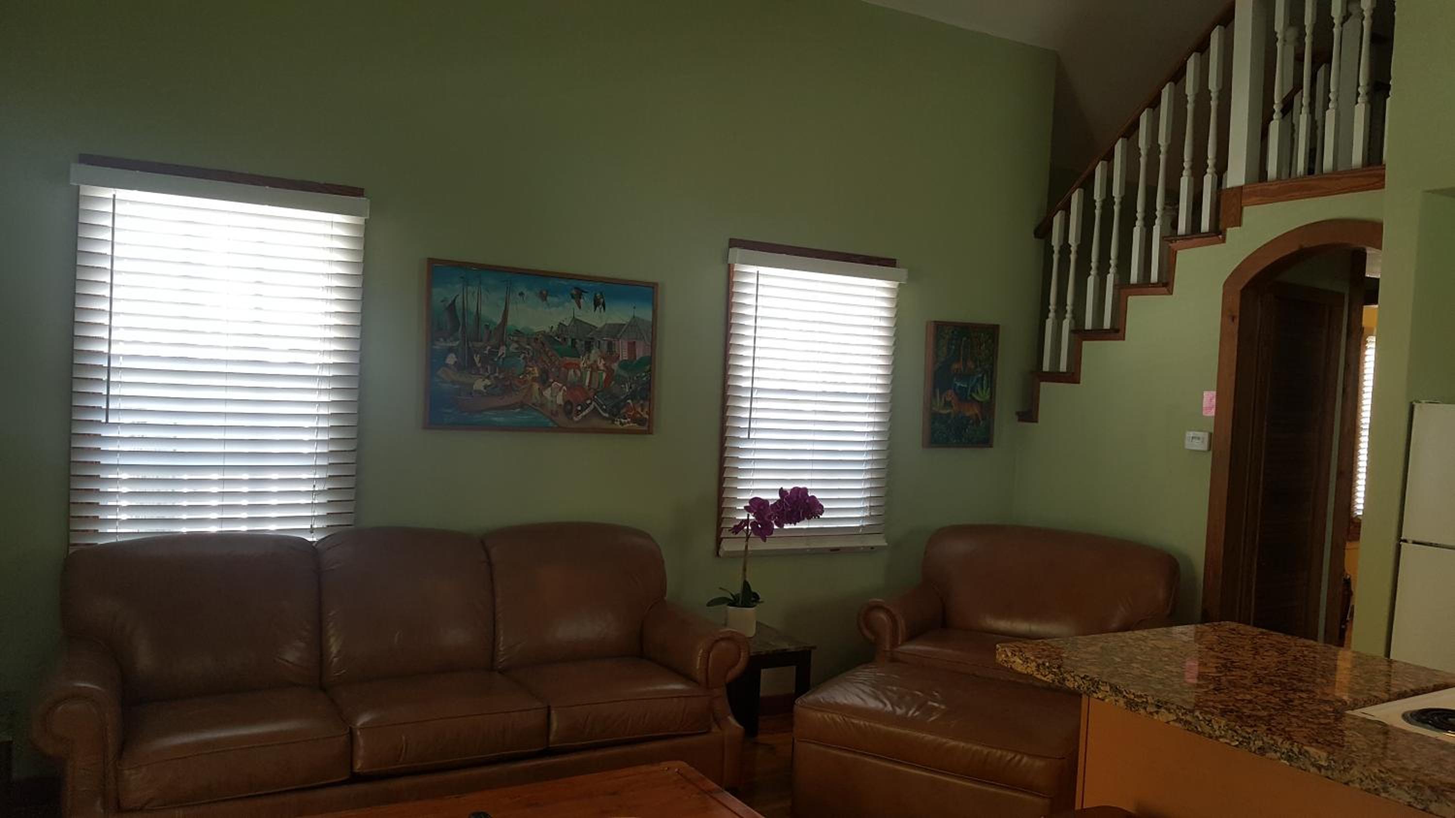 Family Cottage ( Unit C4)