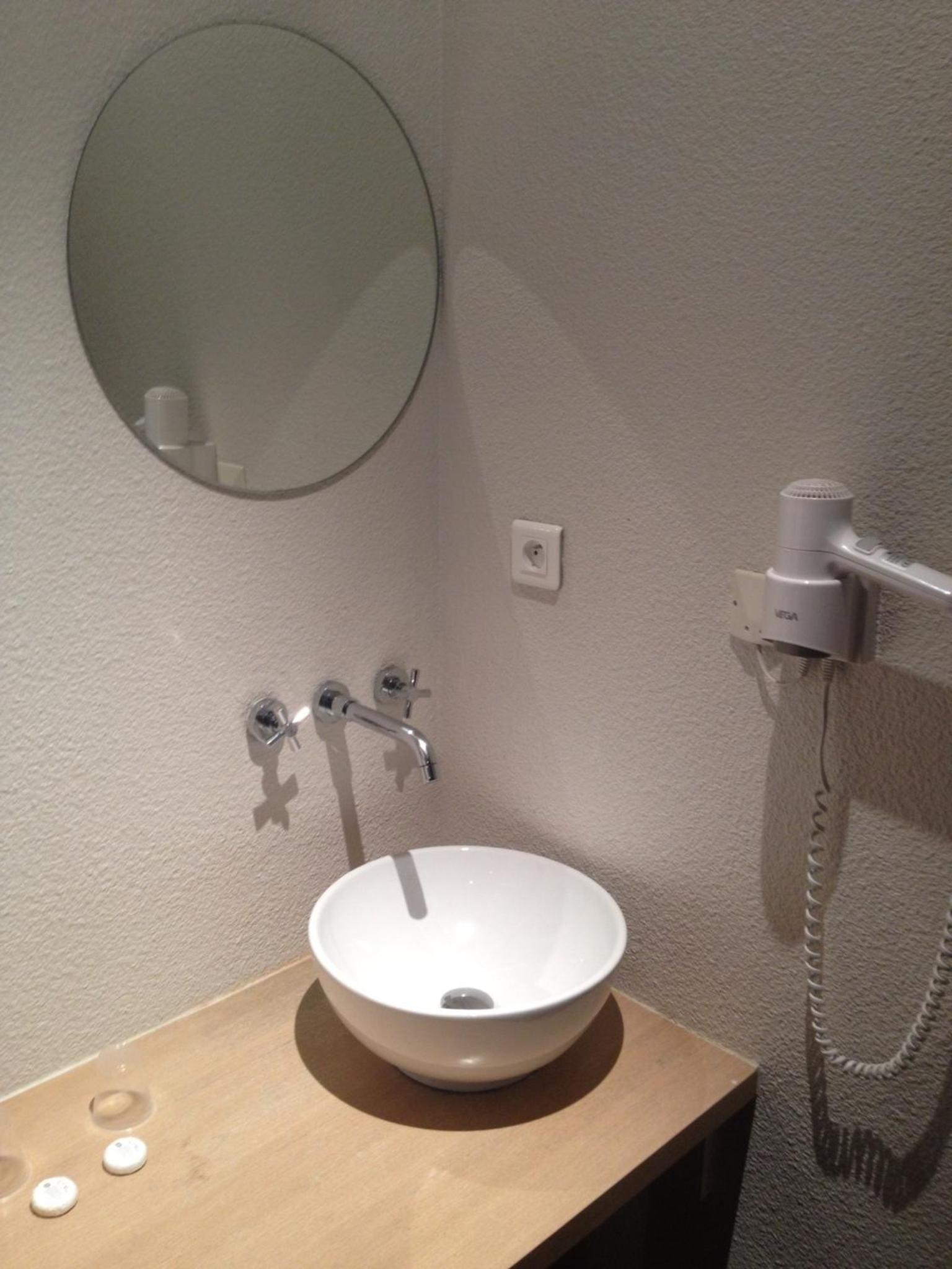 Double Room - Photo 21
