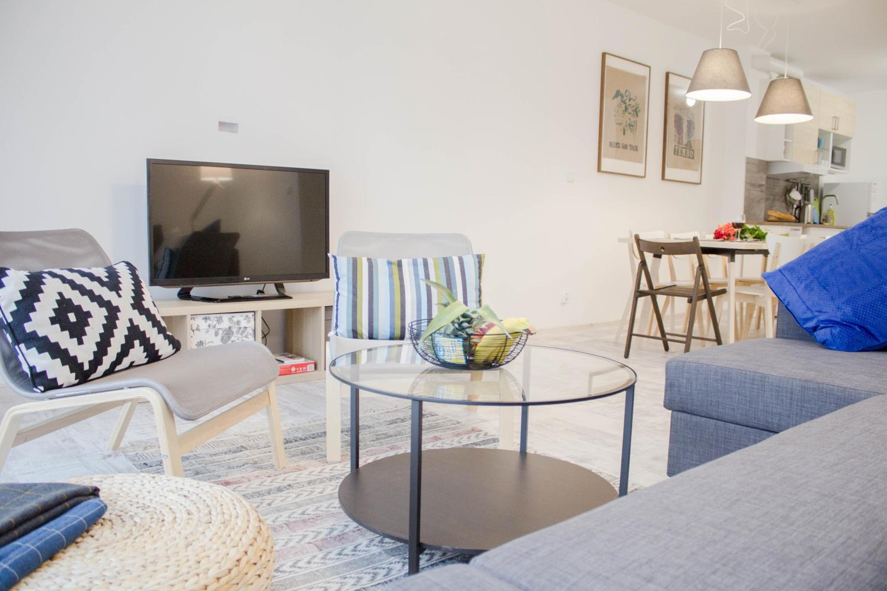 Two-Bedroom Apartment - Photo 9