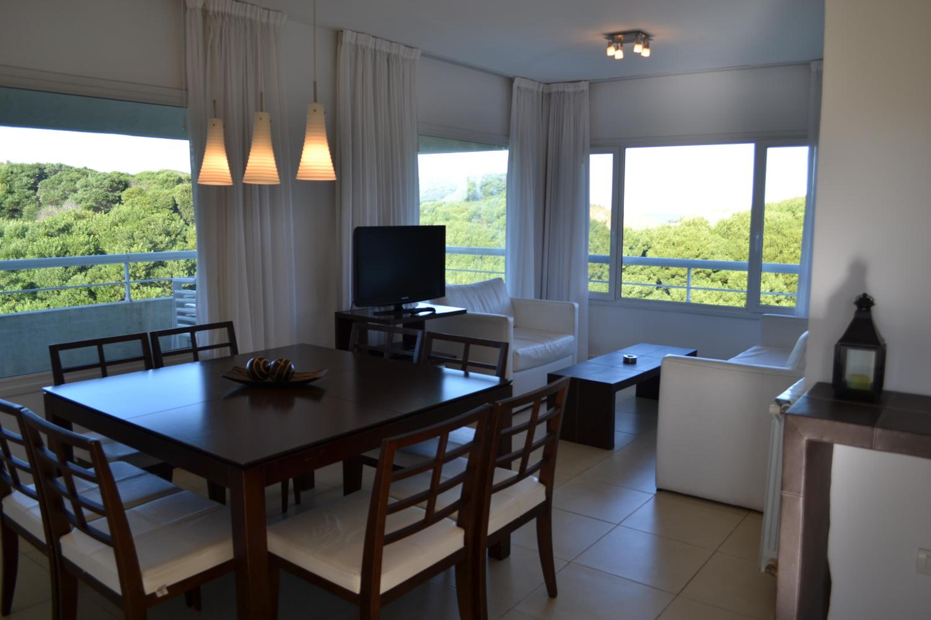 Two-Bedroom Apartment (5 Adults + 1 Child)
