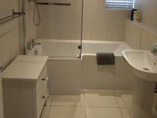 Three-Bedroom Bungalow photo 2
