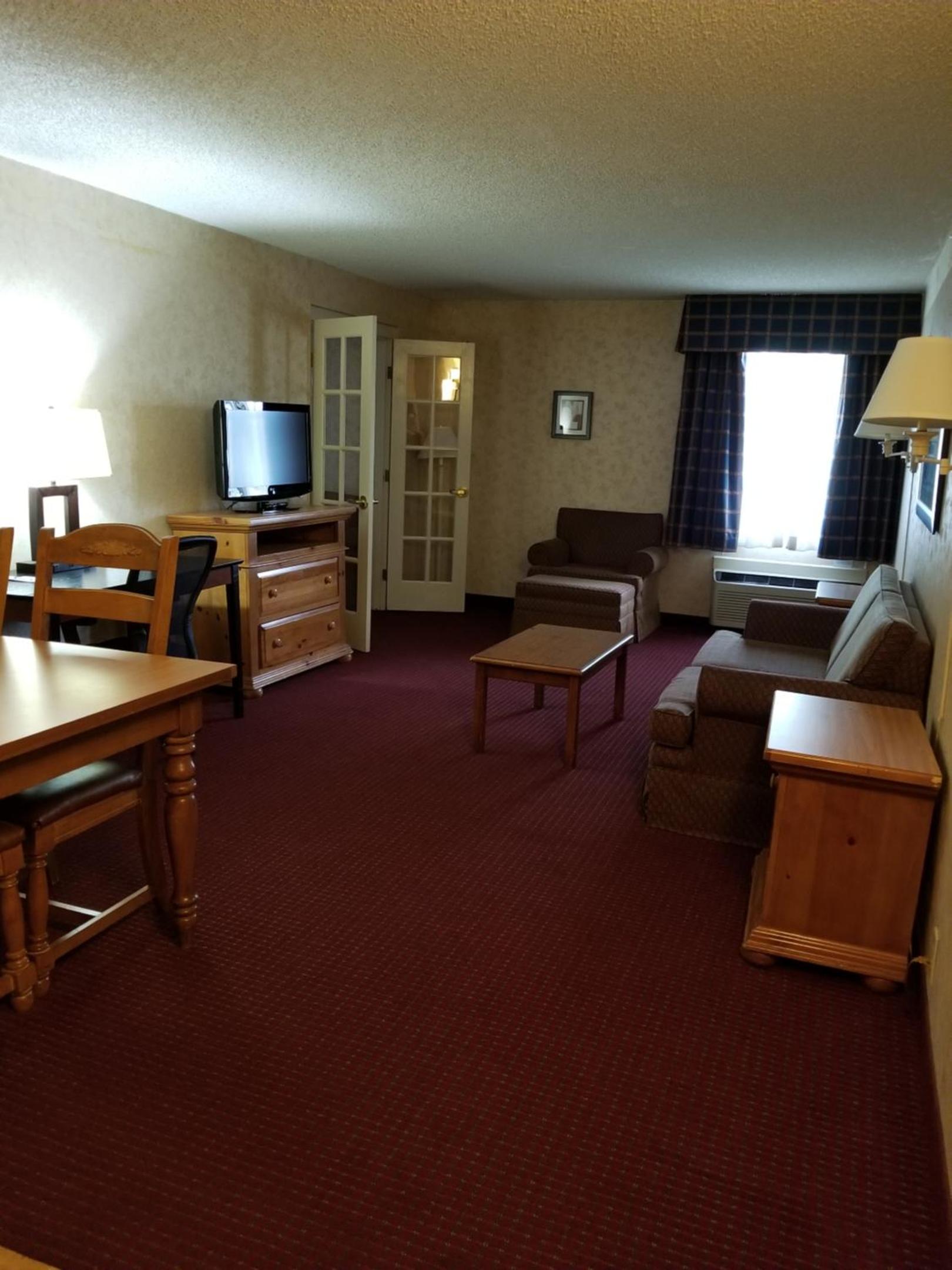 Double Suite with Two Double Beds - Non-Smoking - Photo 3