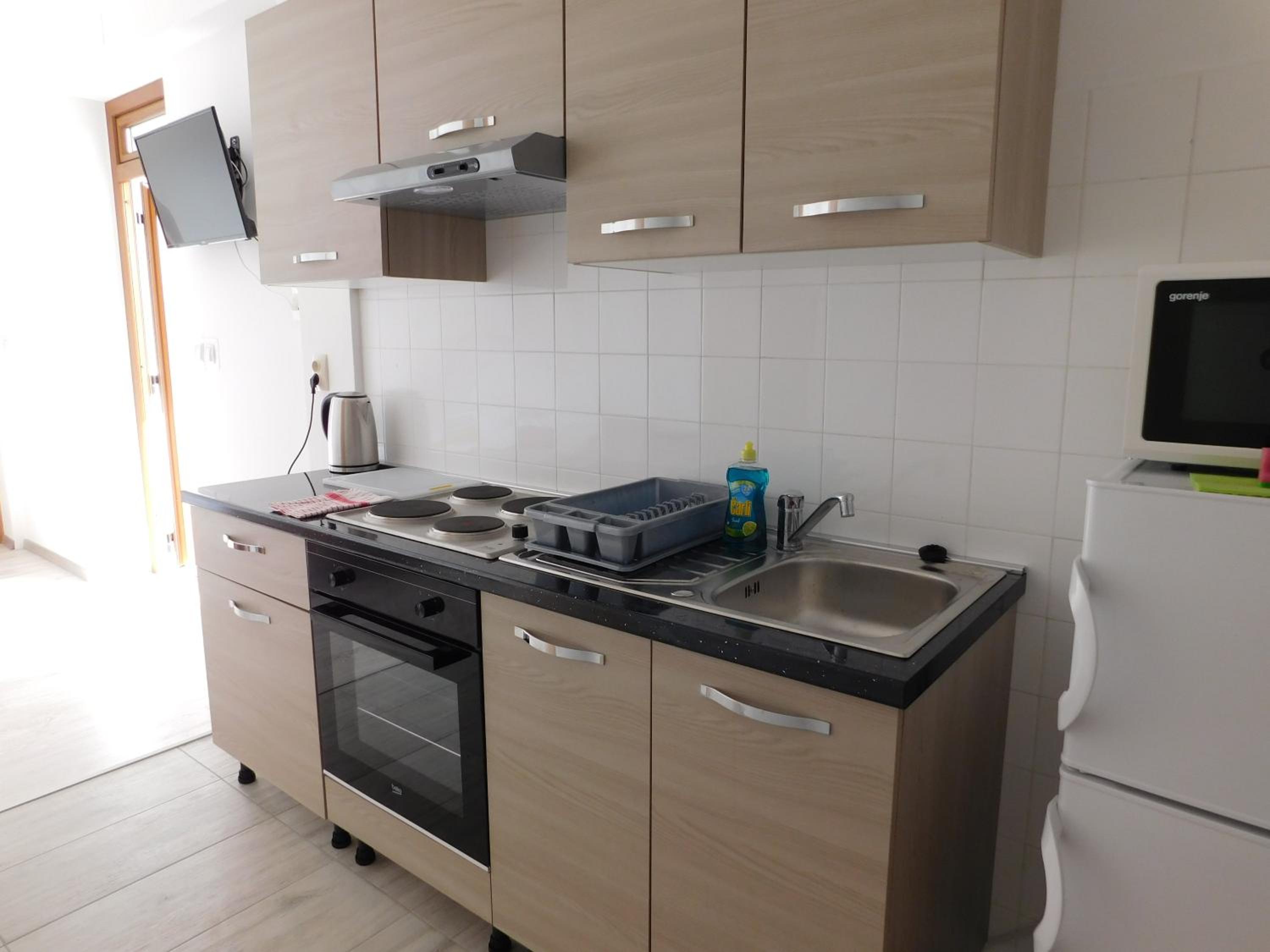 Studio Apartment - Photo 3