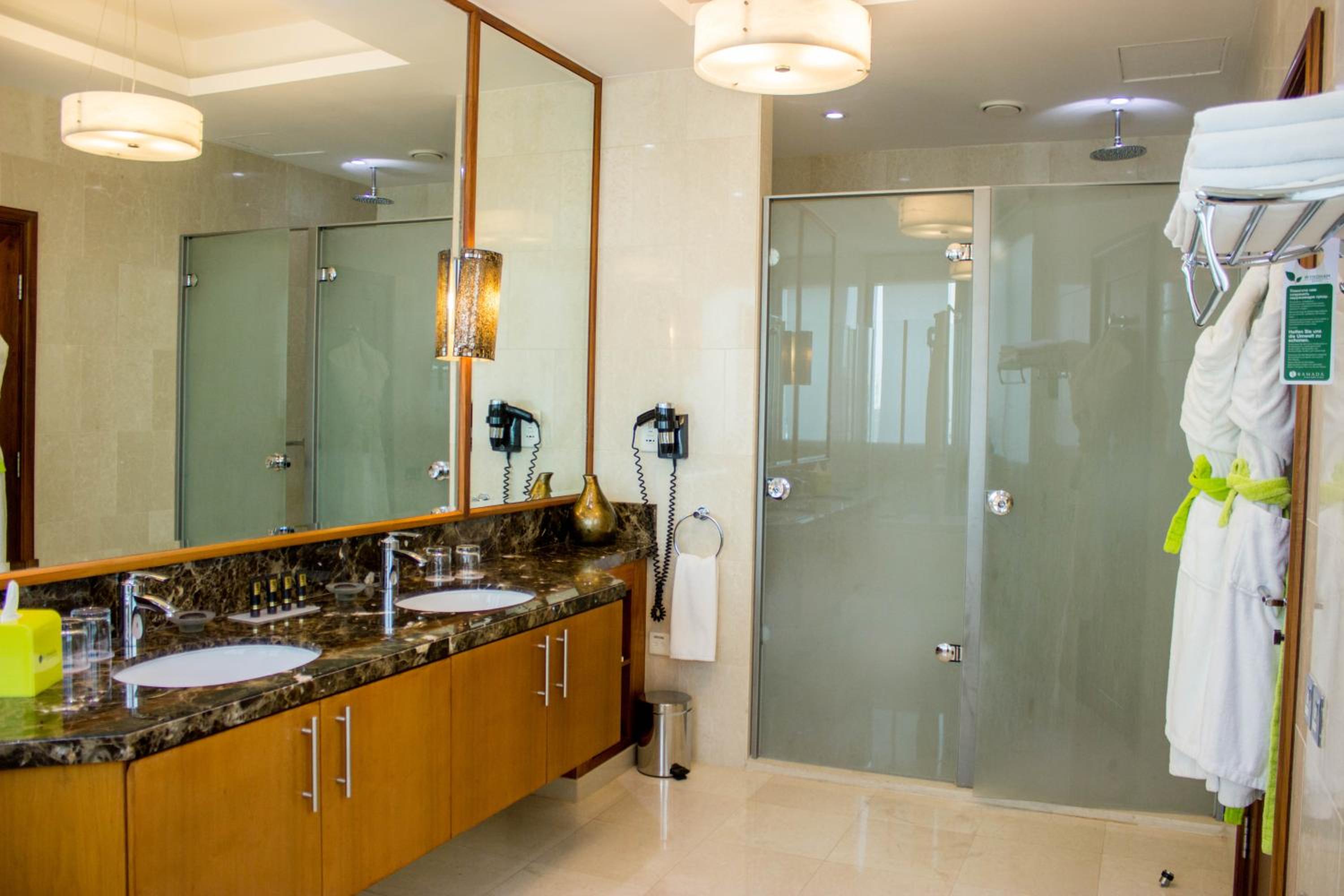 4 Bedroom Penthouse, Panoramic Balcony Burj Khalifa/Fountain View, including Complimentary Luxury Return Airport Transfers