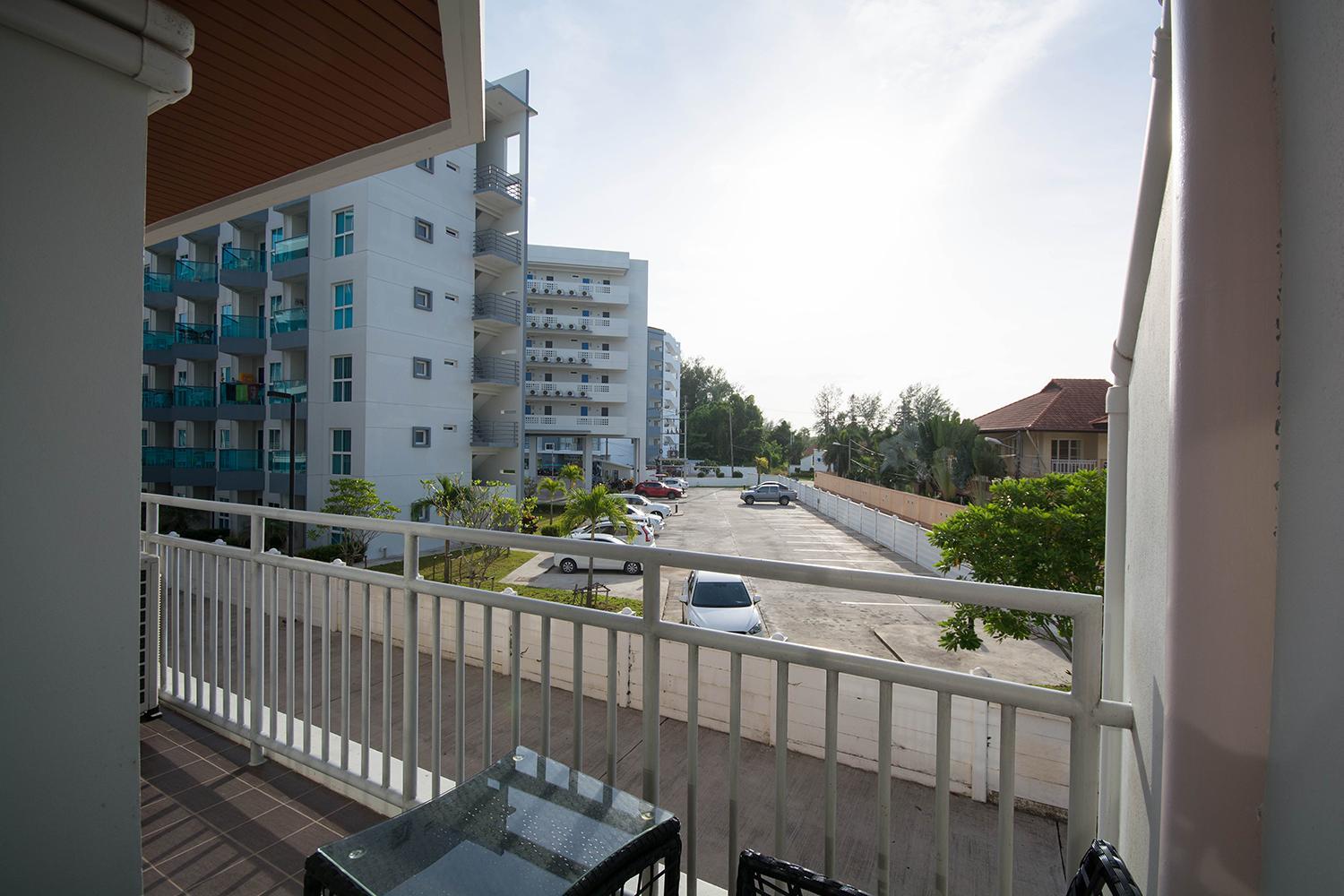 Apartment - Photo 51