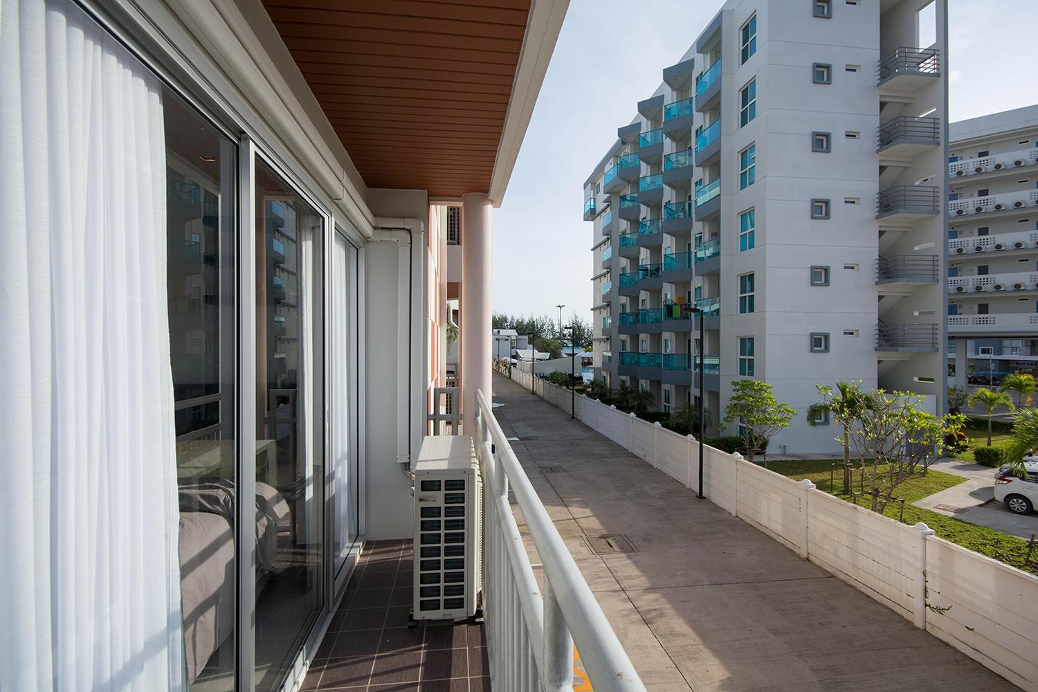 Apartment - Photo 48