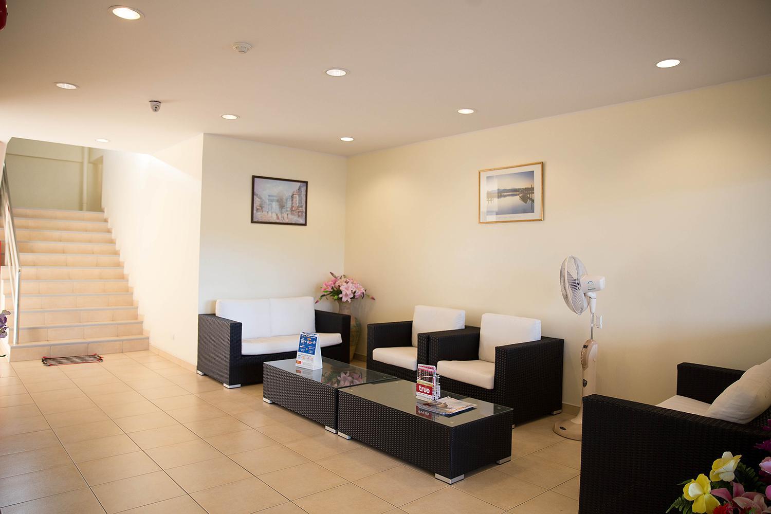 Apartment - Photo 14