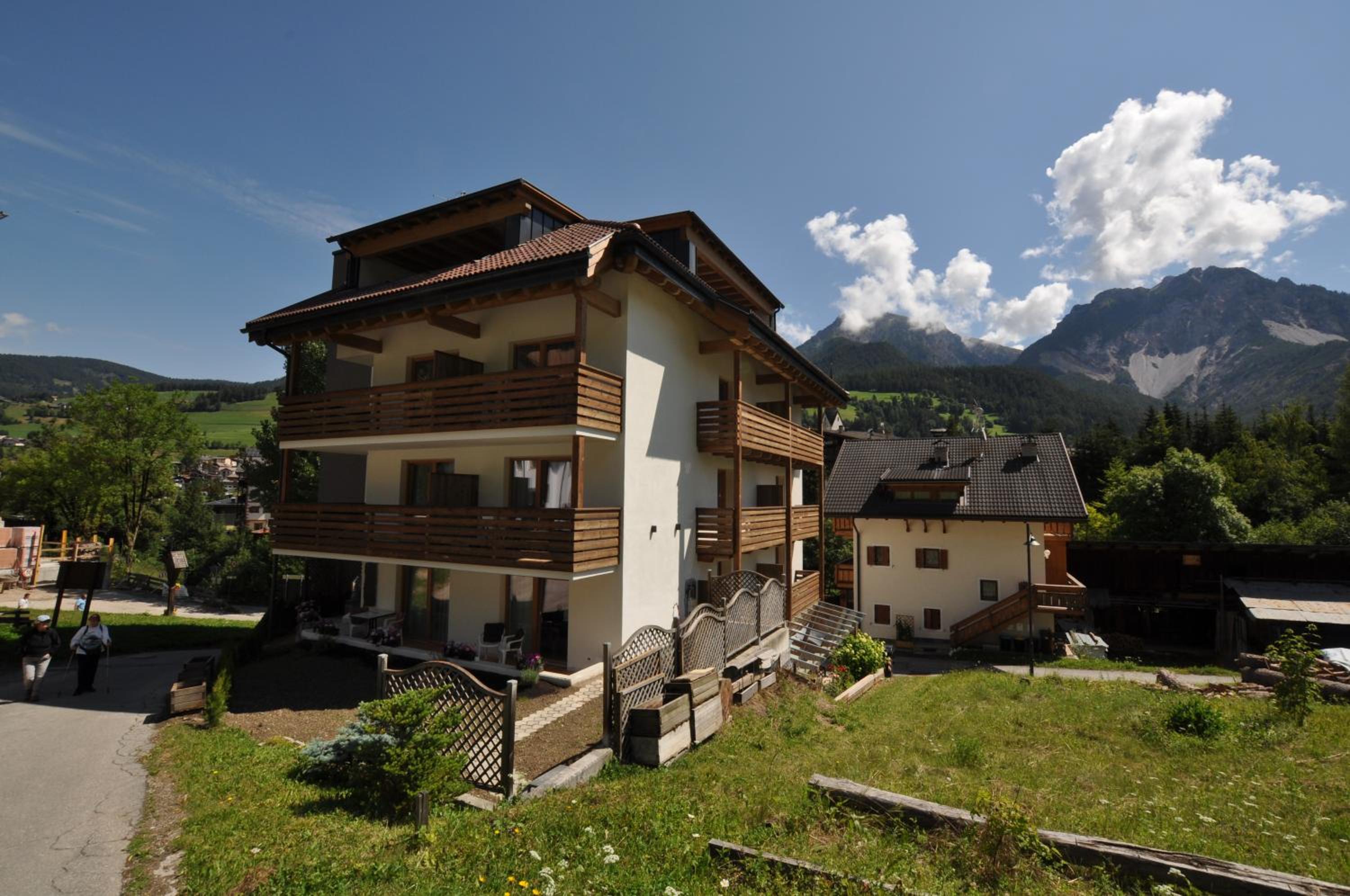 Deluxe Double or Twin Room with Balcony - Photo 18