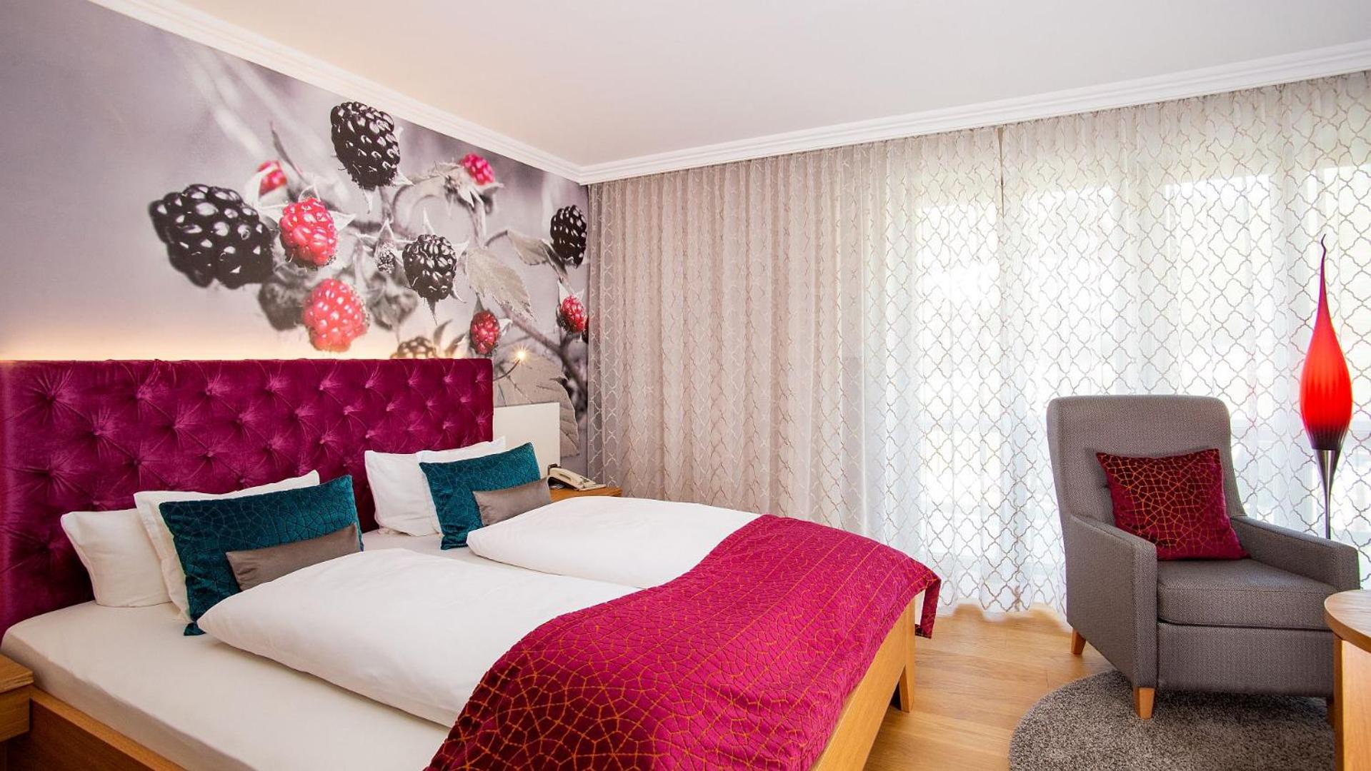 Double or Twin Room with Balcony photo 3