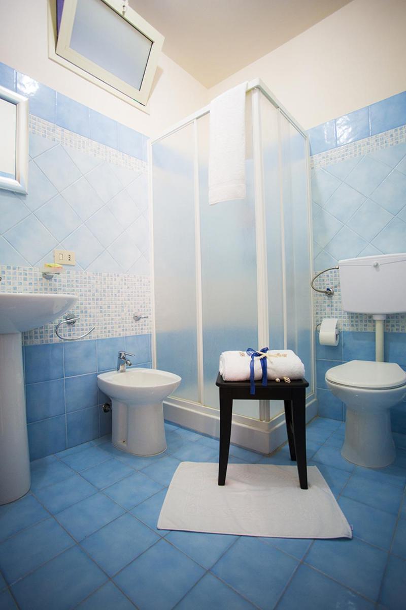 Double Room with Private Bathroom photo 3