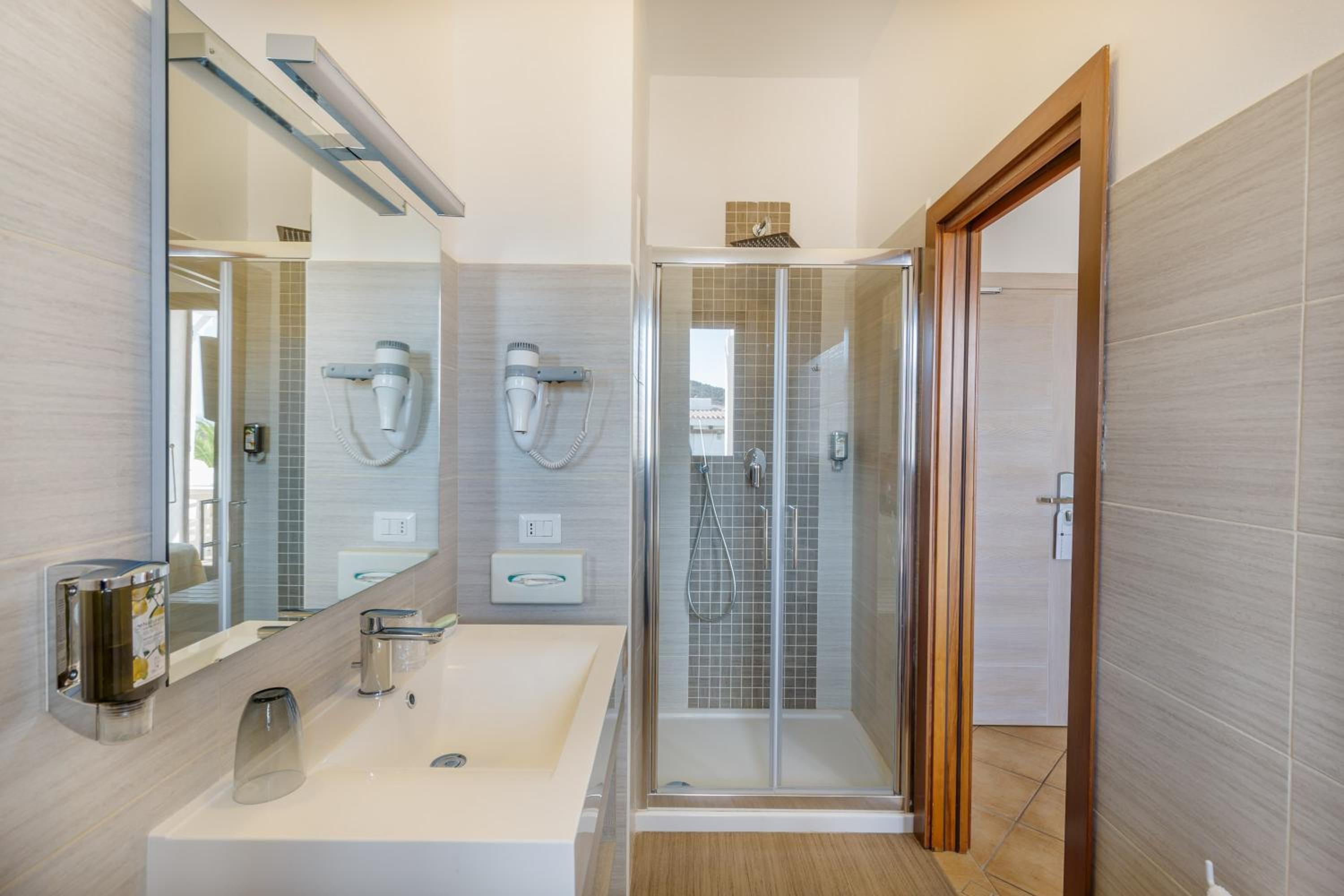 Comfort Double or Twin Room photo 2