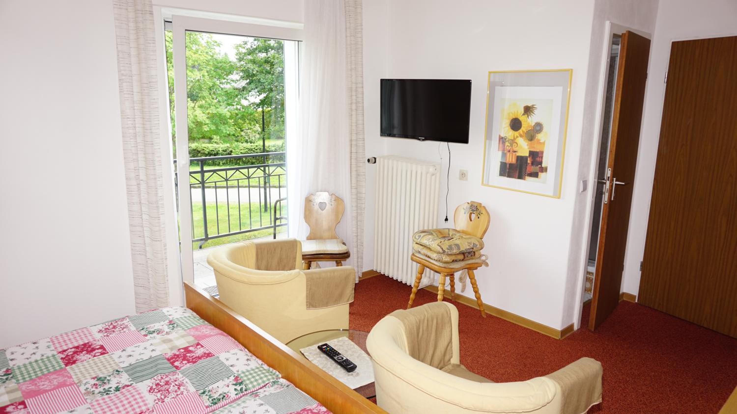 Double Room - Photo 15