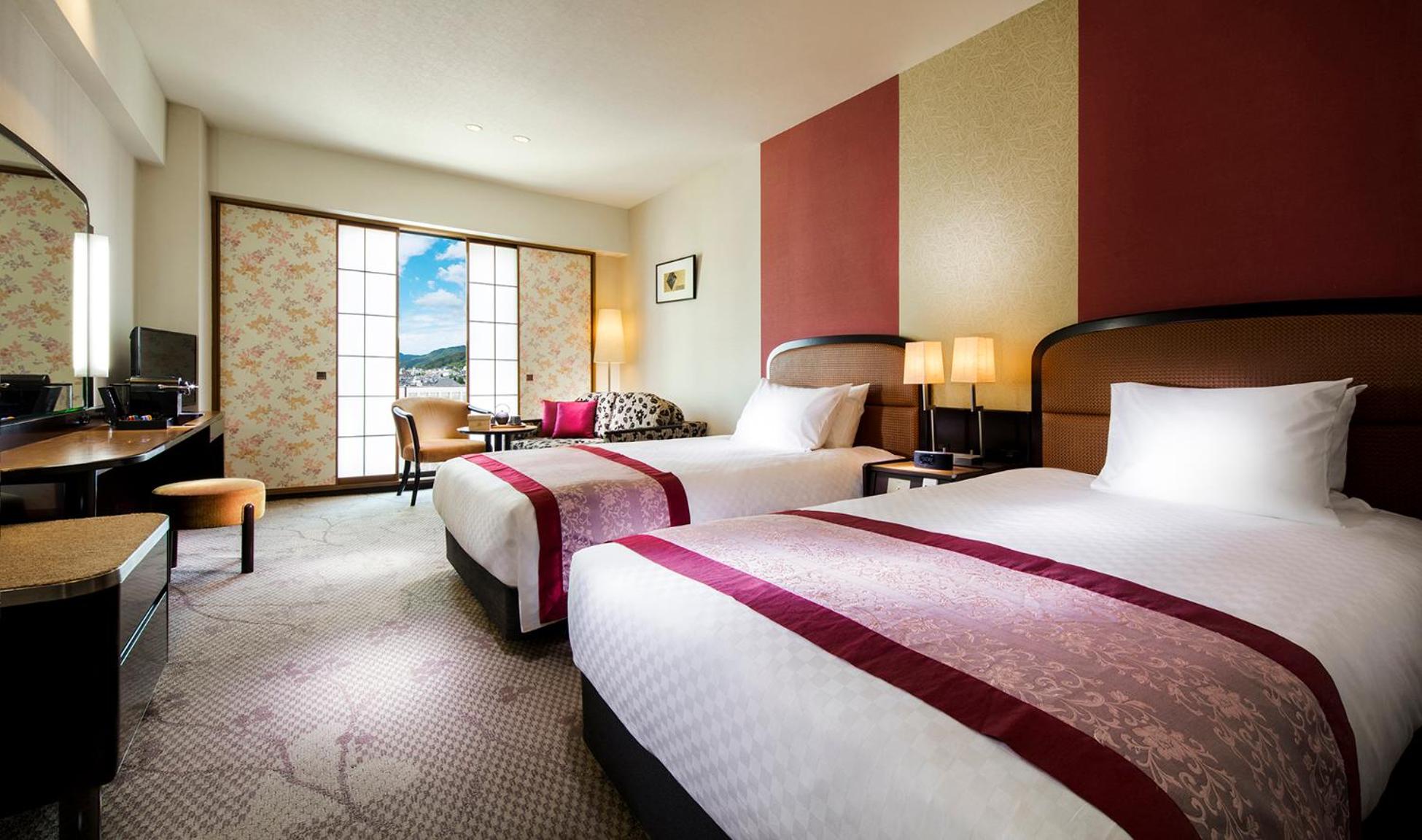 Superior Twin Room - High Floor - Non-Smoking - Photo 1