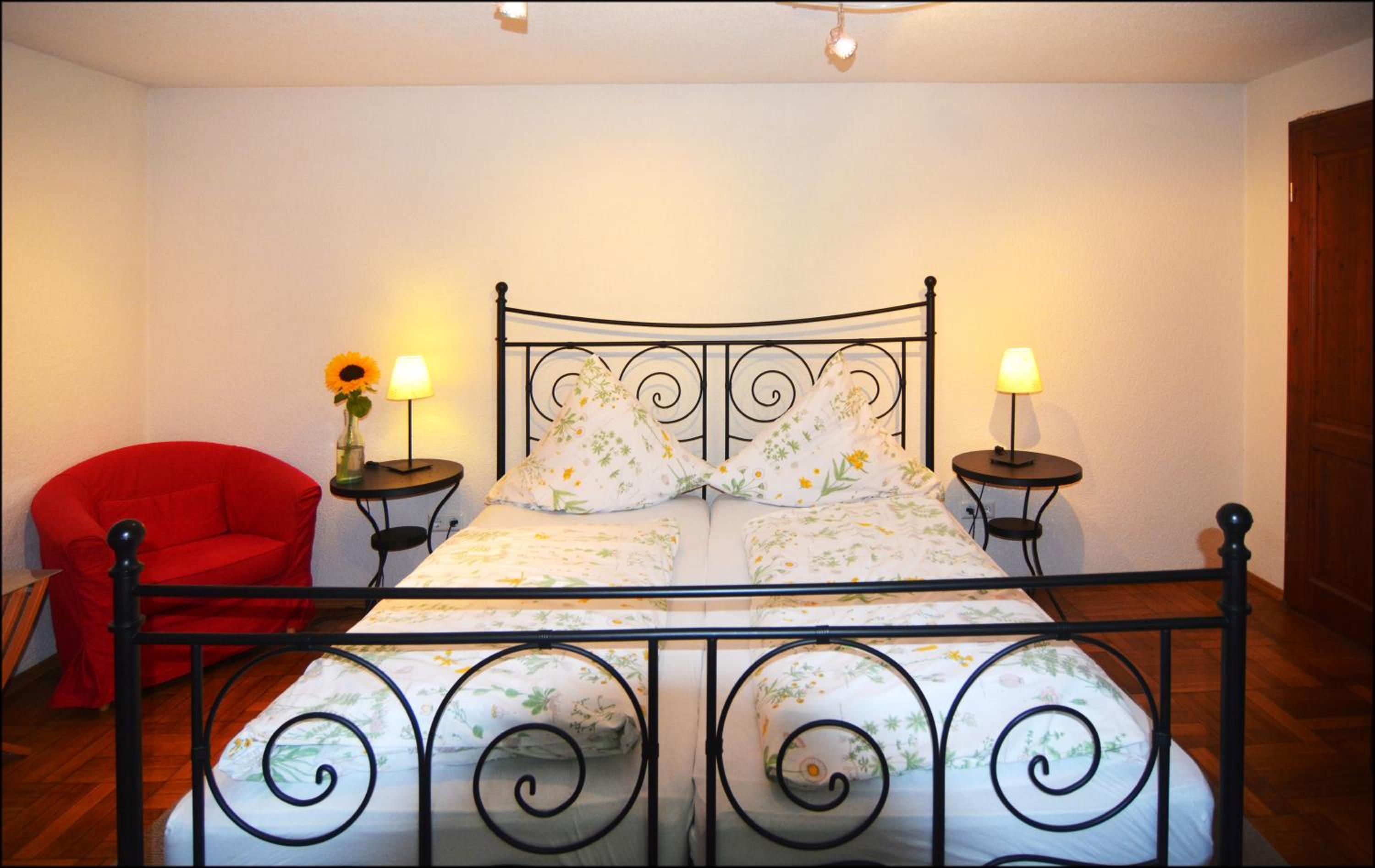 Standard Double Room - Photo 4