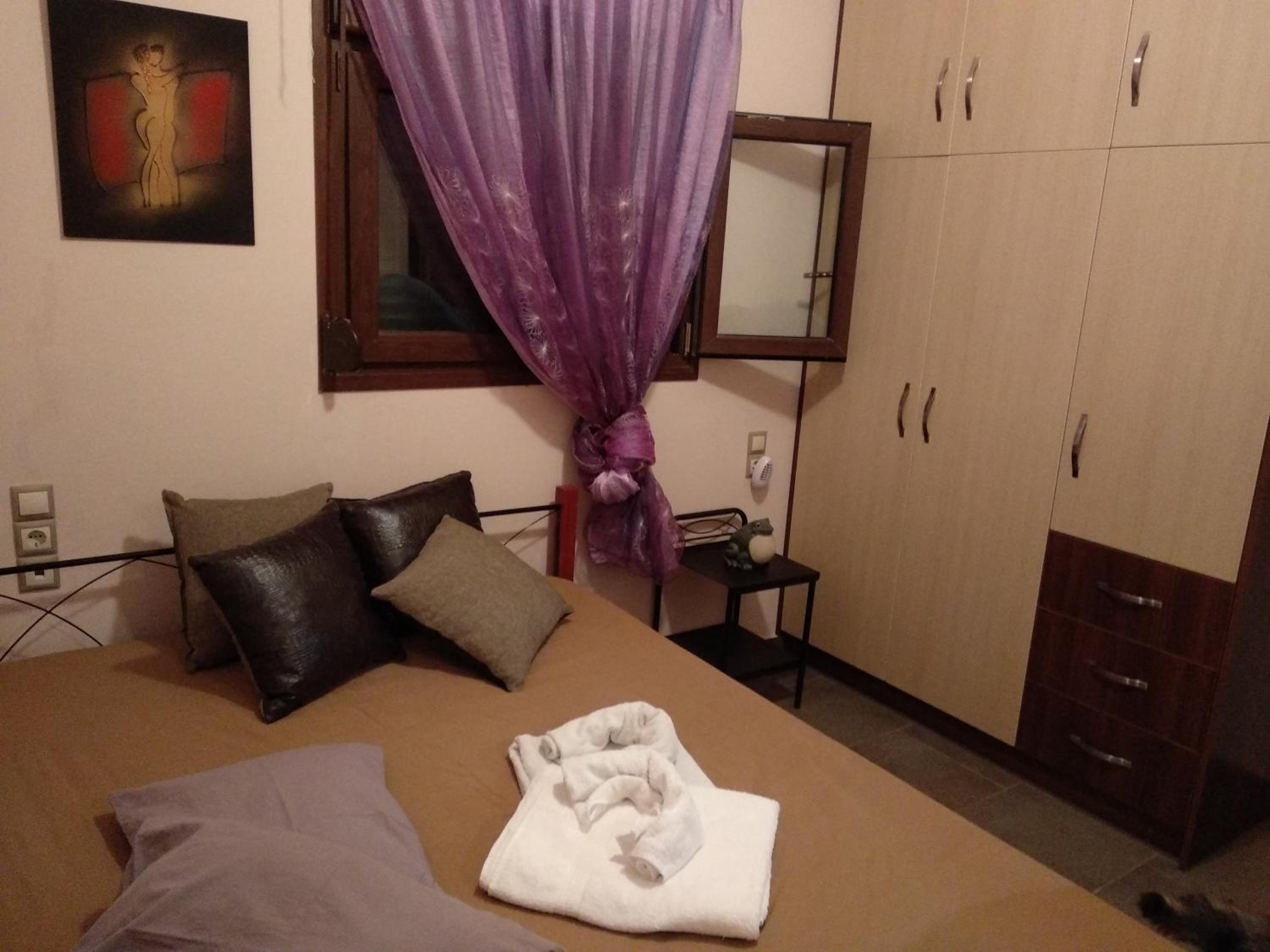 One-Bedroom House photo 2