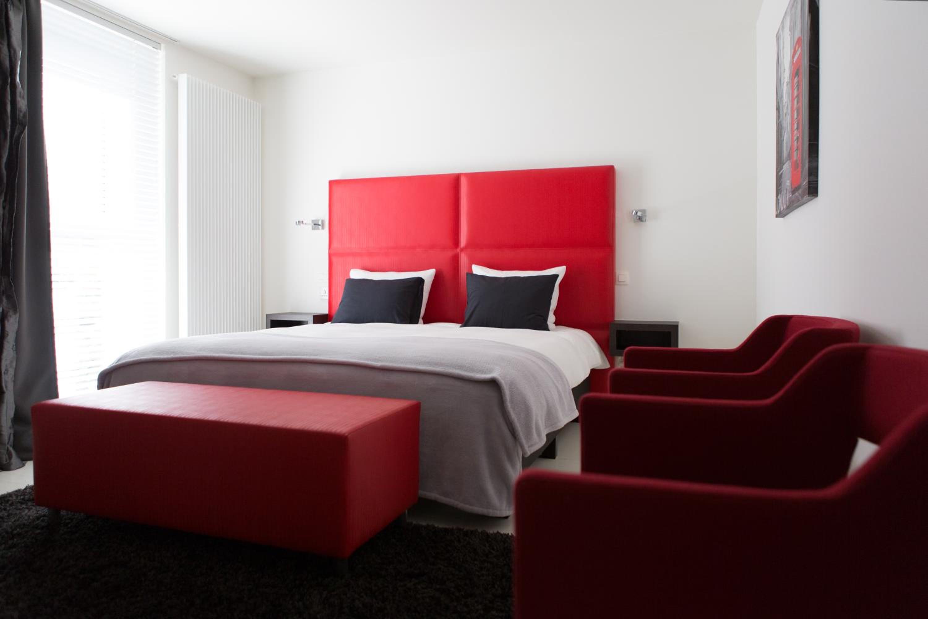 Large Double or Twin Room photo 1