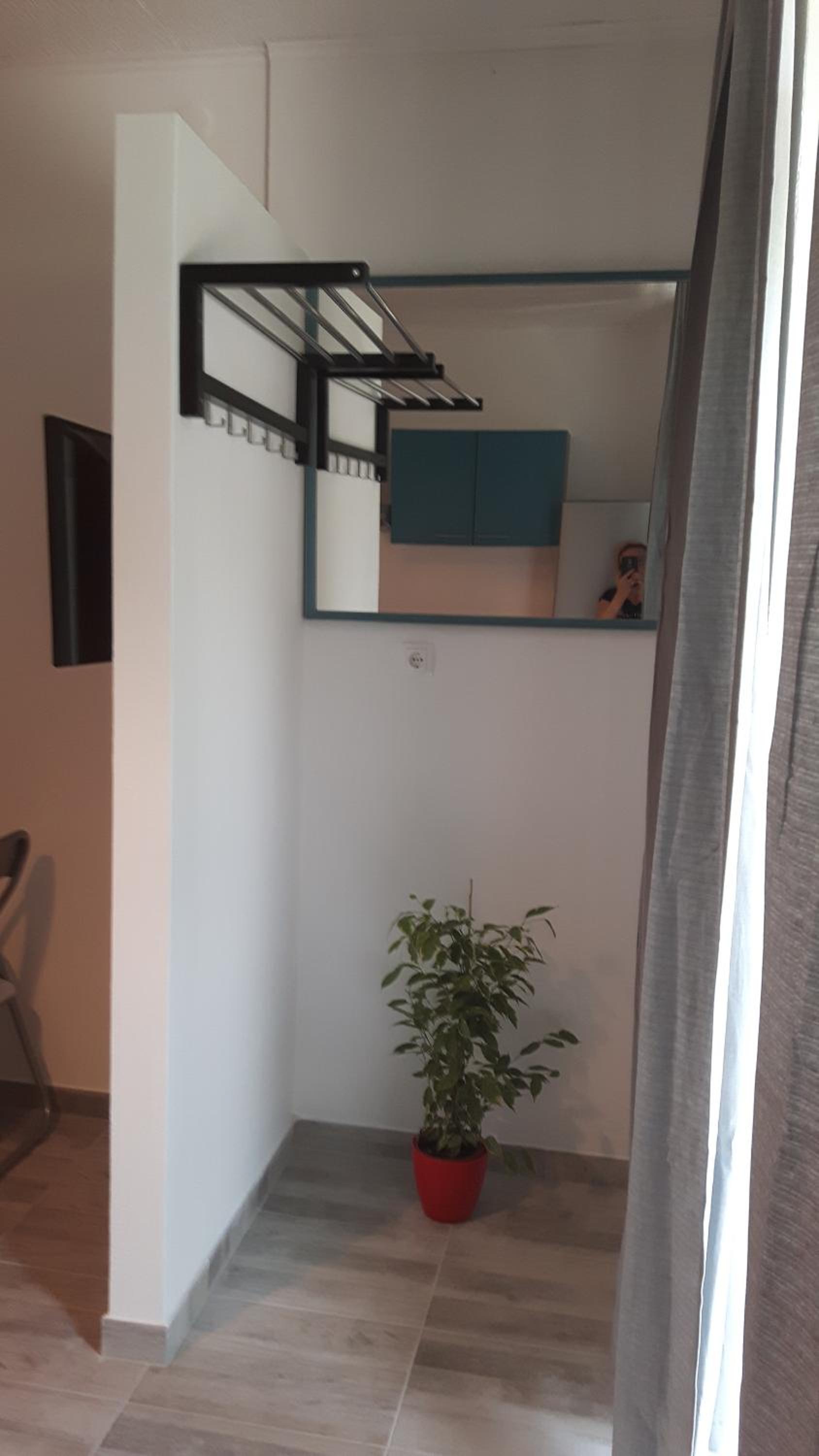 One-Bedroom Apartment - Photo 9