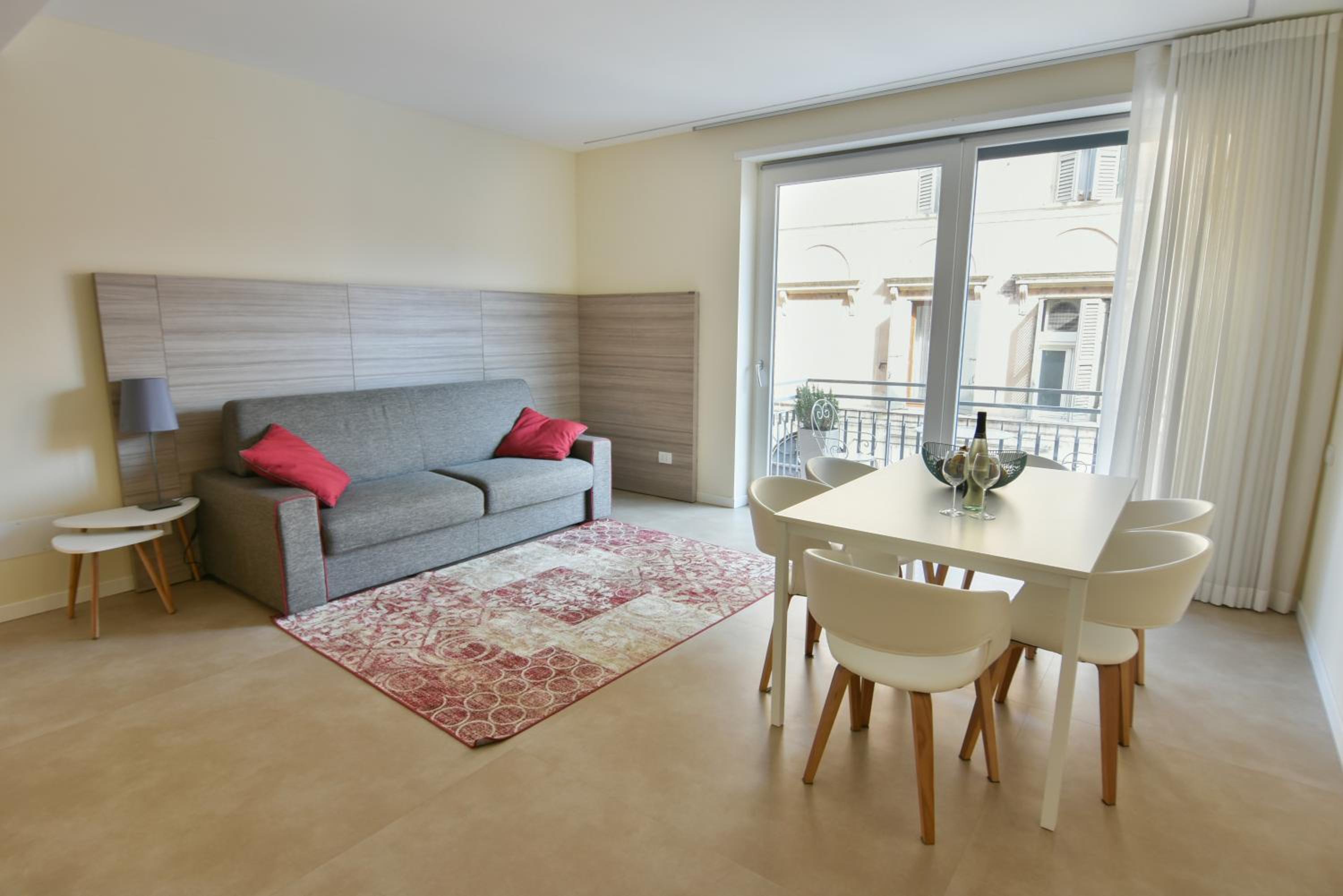 Deluxe Apartment with Balcony