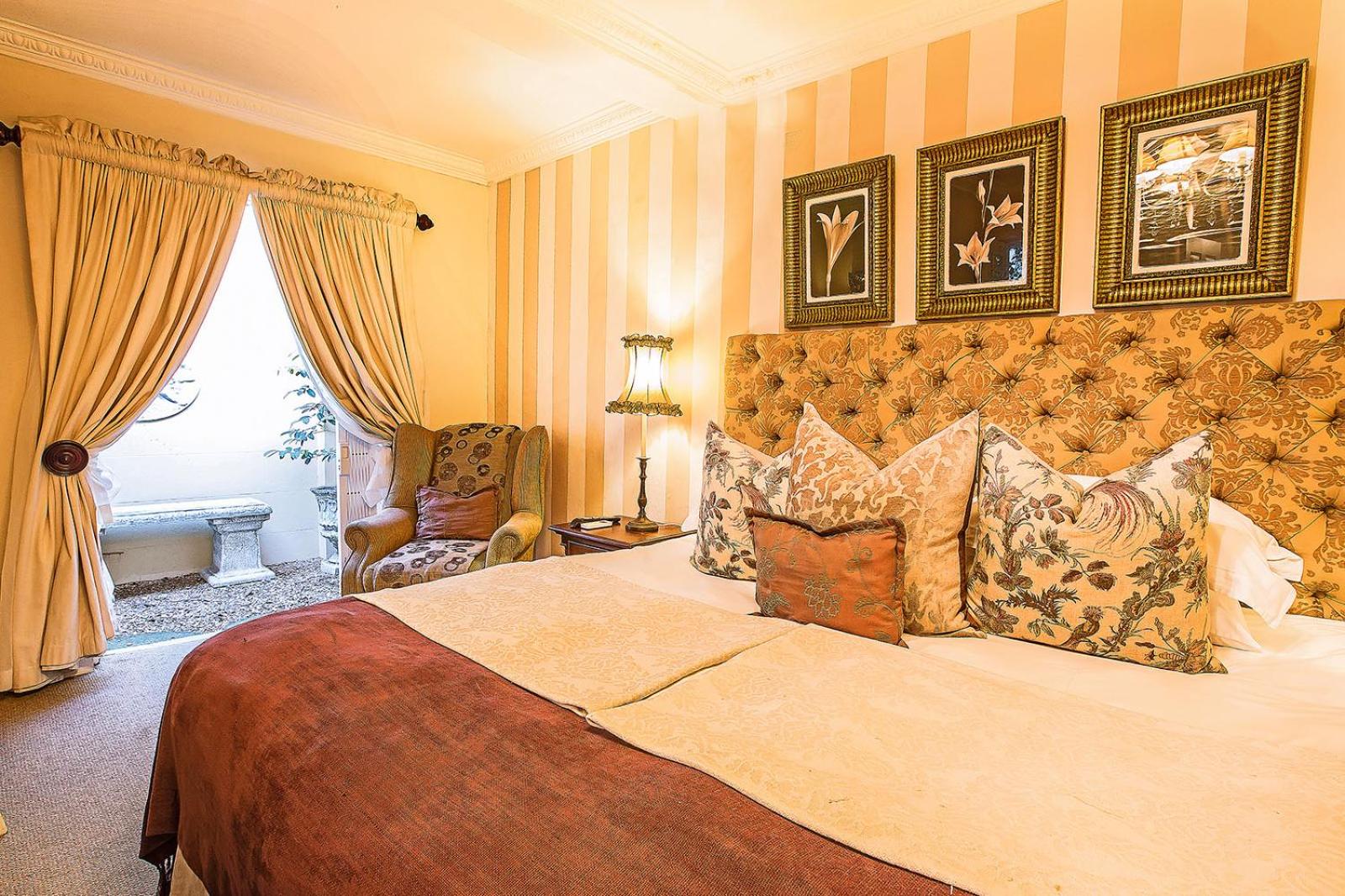 Standard Double or Twin Room photo 1