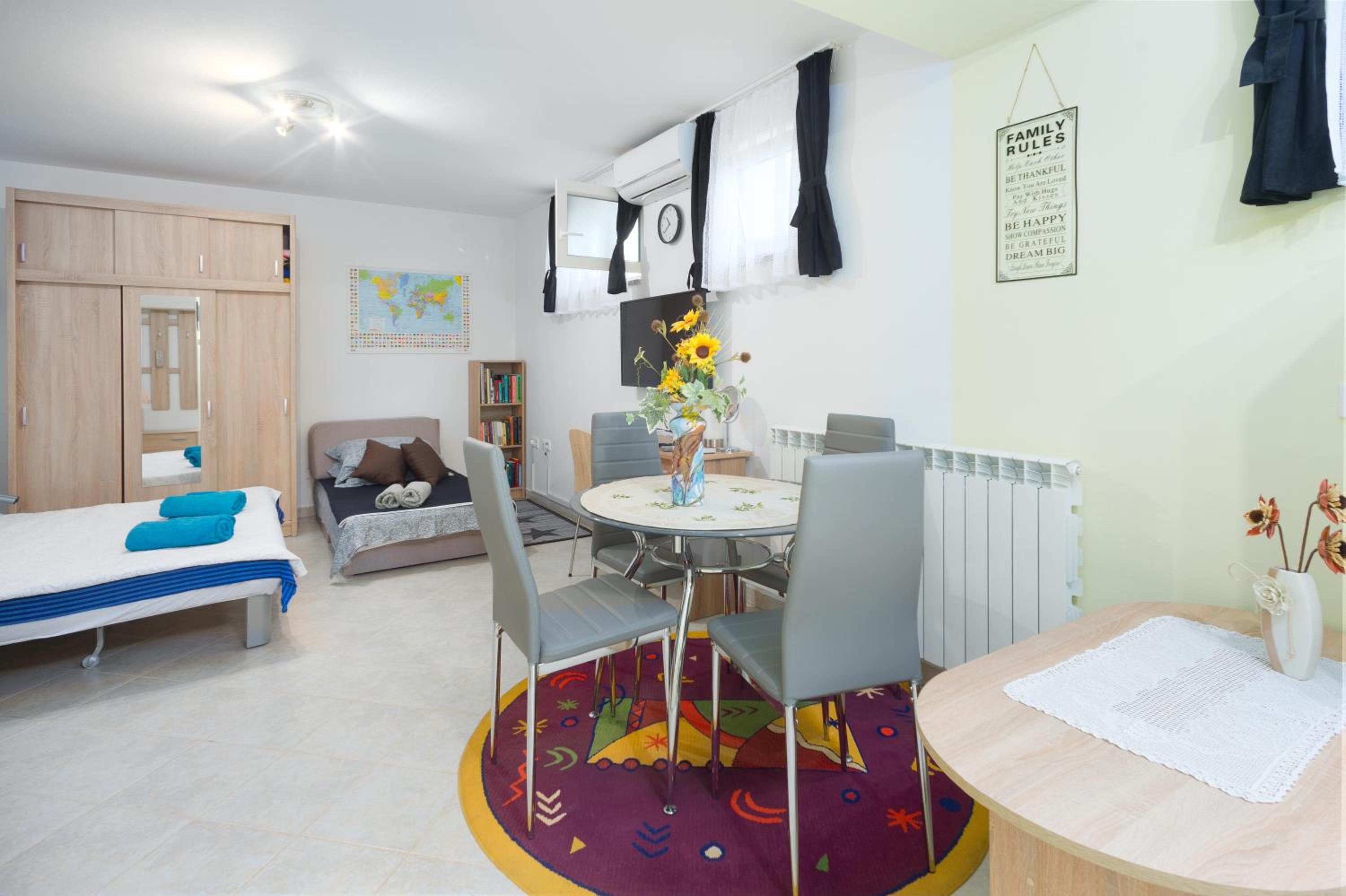Apartment - Photo 1