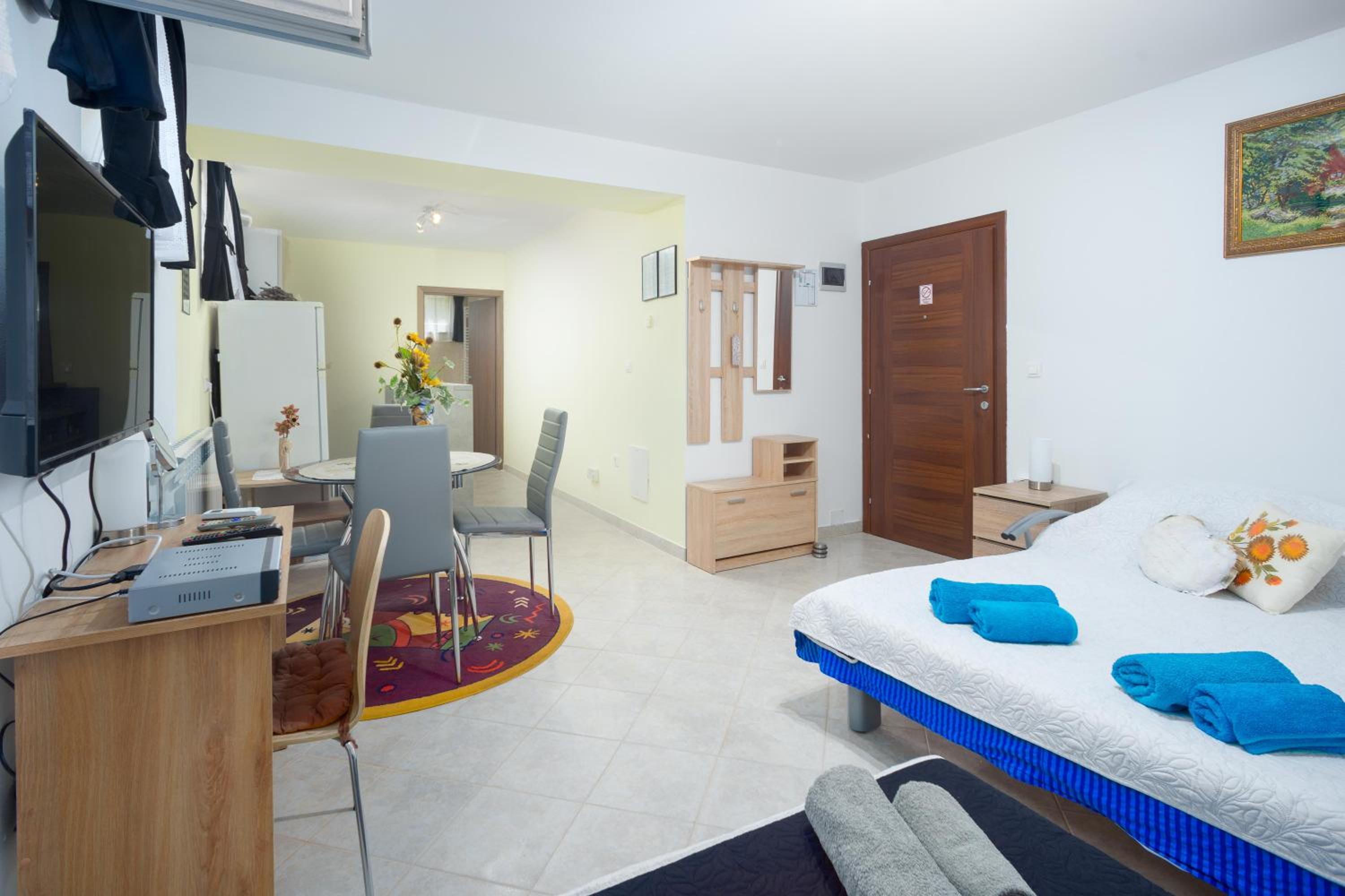 Apartment - Photo 14